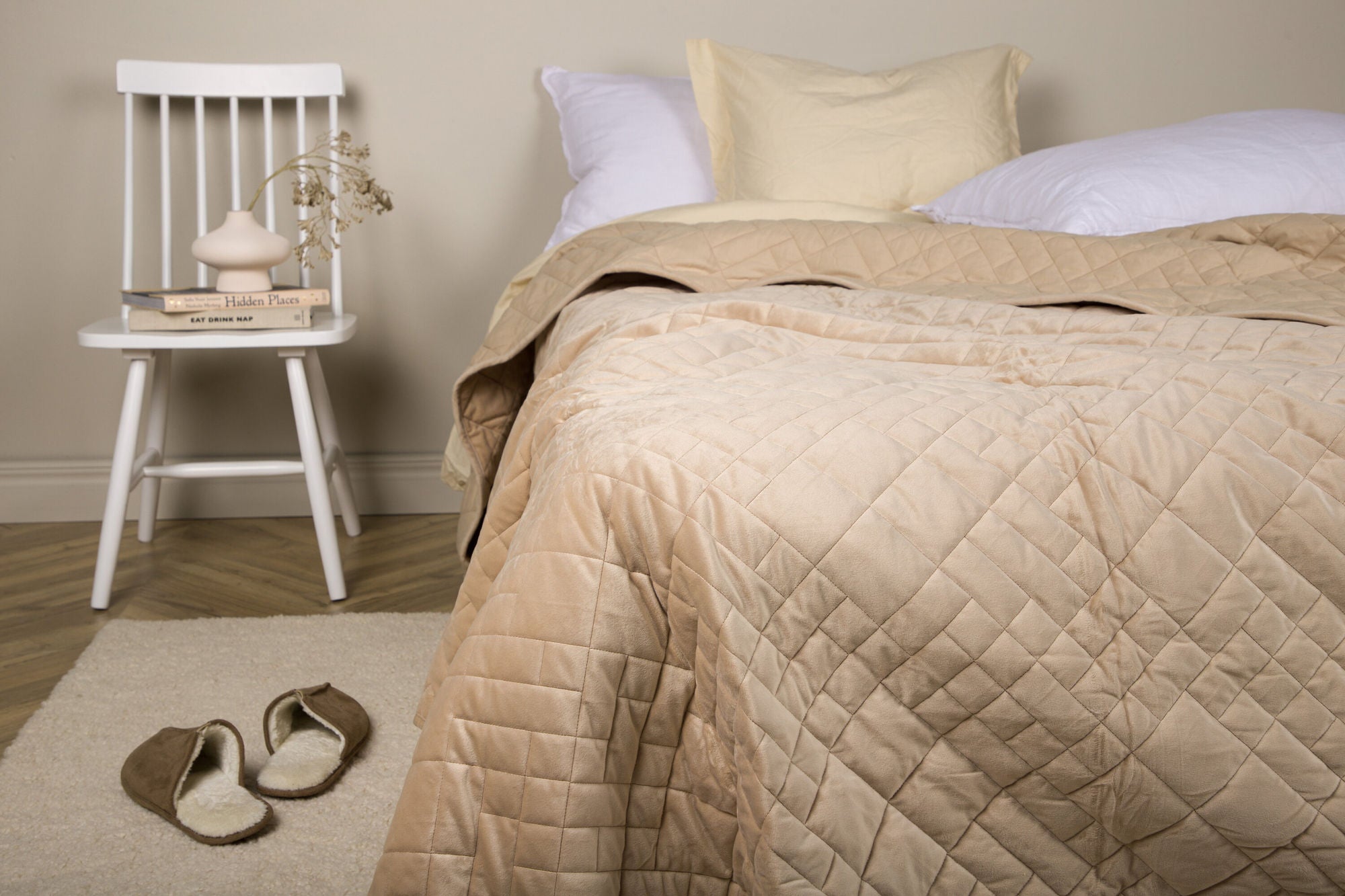 Venture Home Jilly Bedspread Polyester/velvet/microfiber - Beige / - 260*260