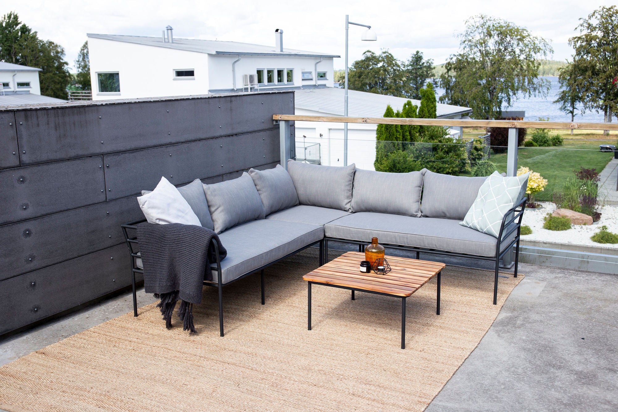 Venture Home Penh Balcony hjørne Sofa - Black / Acacia