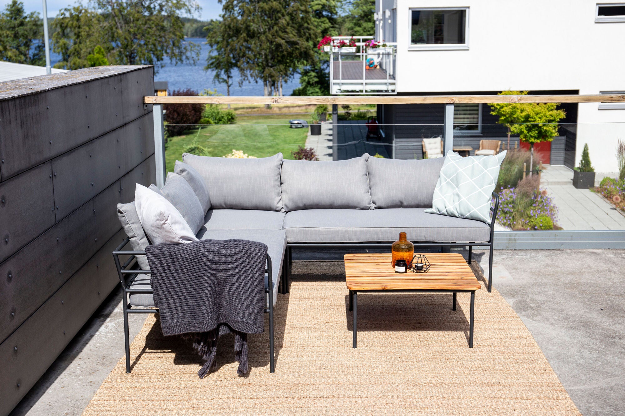 Venture Home Penh Balcony hjørne Sofa - Black / Acacia