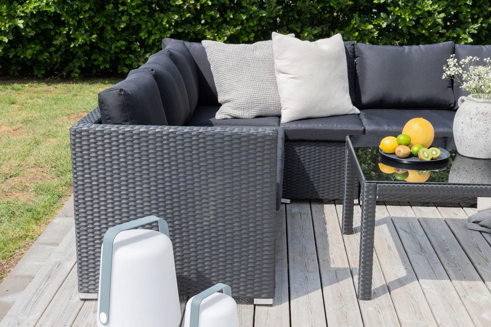 Venture Home Kuba Sofa Set - Black Wicker - Black Cushion