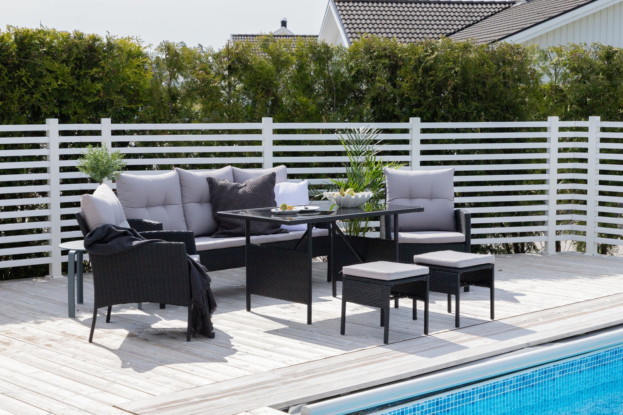 Venture Home Knock sofa Set - Black Wicker - Grey Cushion