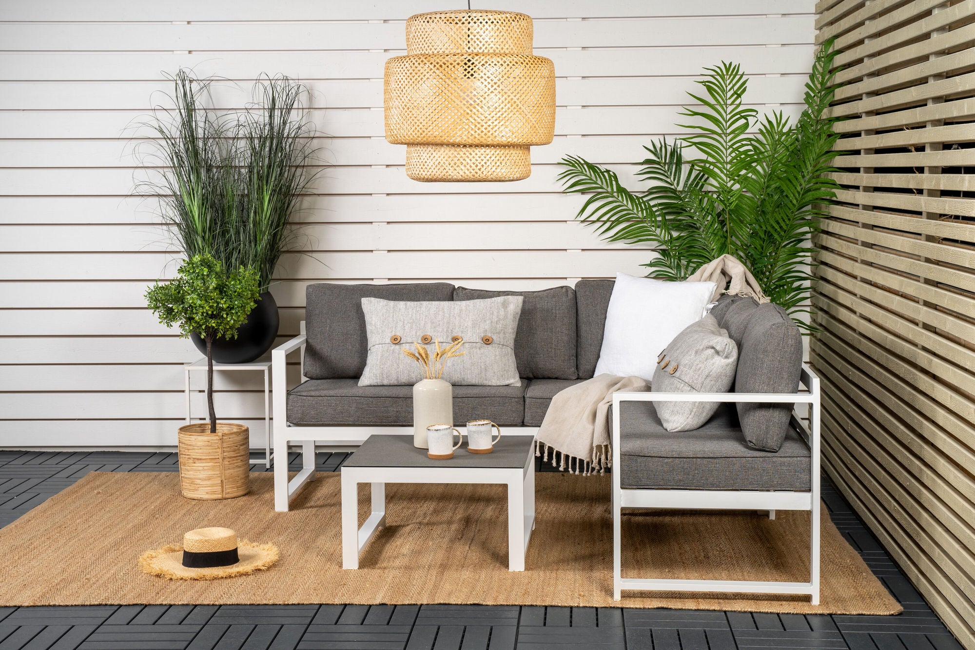 Venture Home Salvador hjørne Sofa - White / Grey cushions