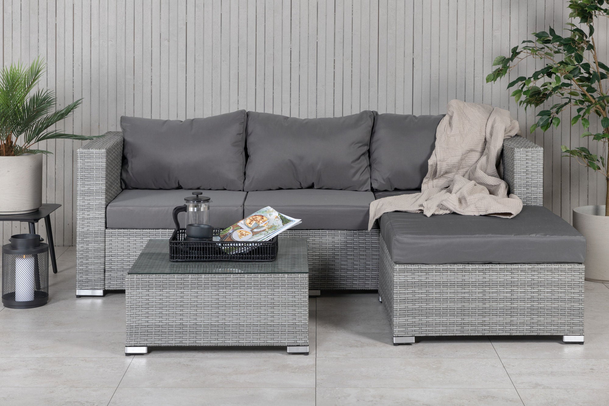 Venture Home Rotterdam chaise lounge set- Grey Wicker / Grey Cushion