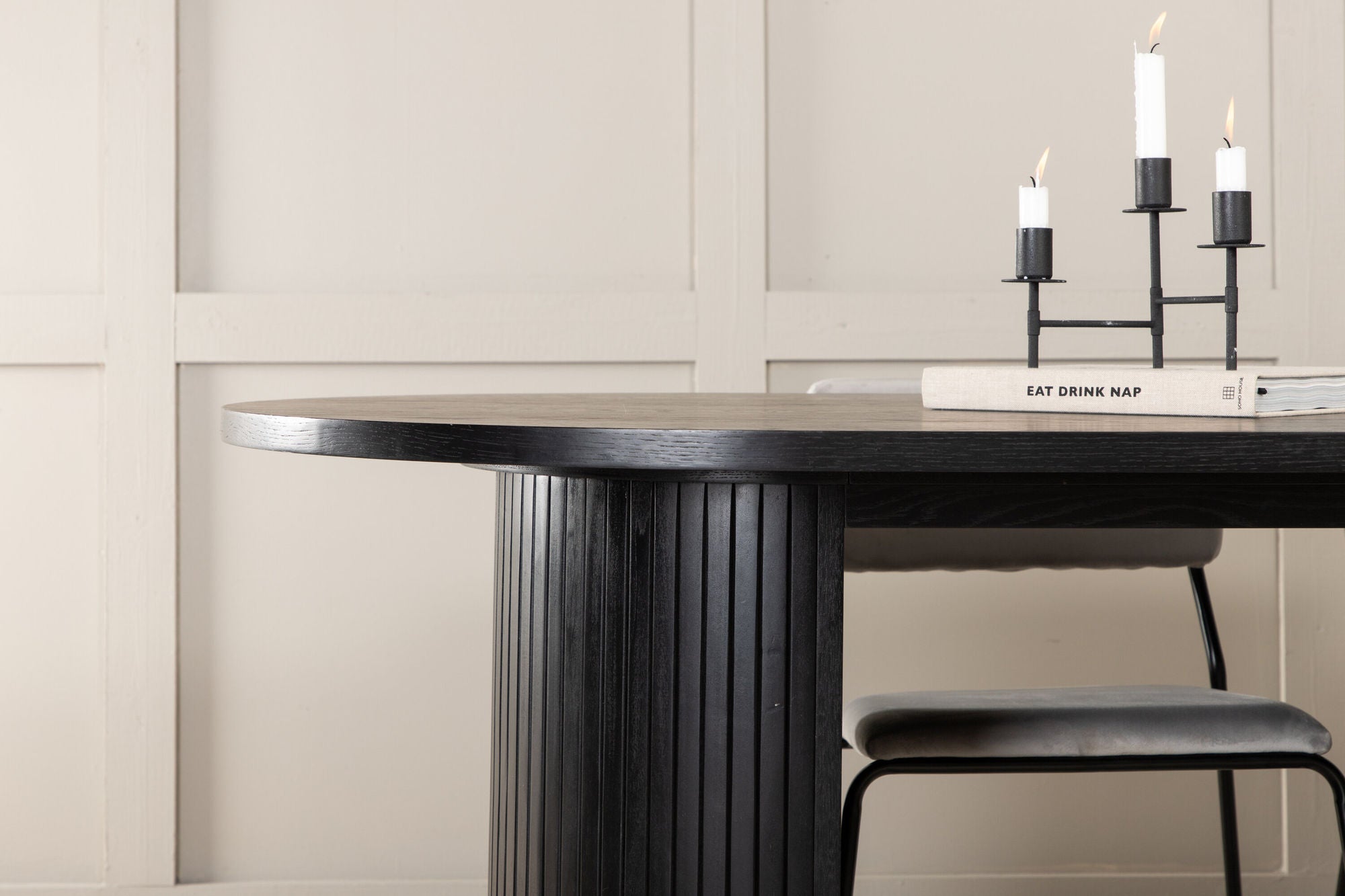 Venture Home Bianca Oval spisebord - Black / Black Veneer+Kenth stol - Black / Light Grey Velvet_4