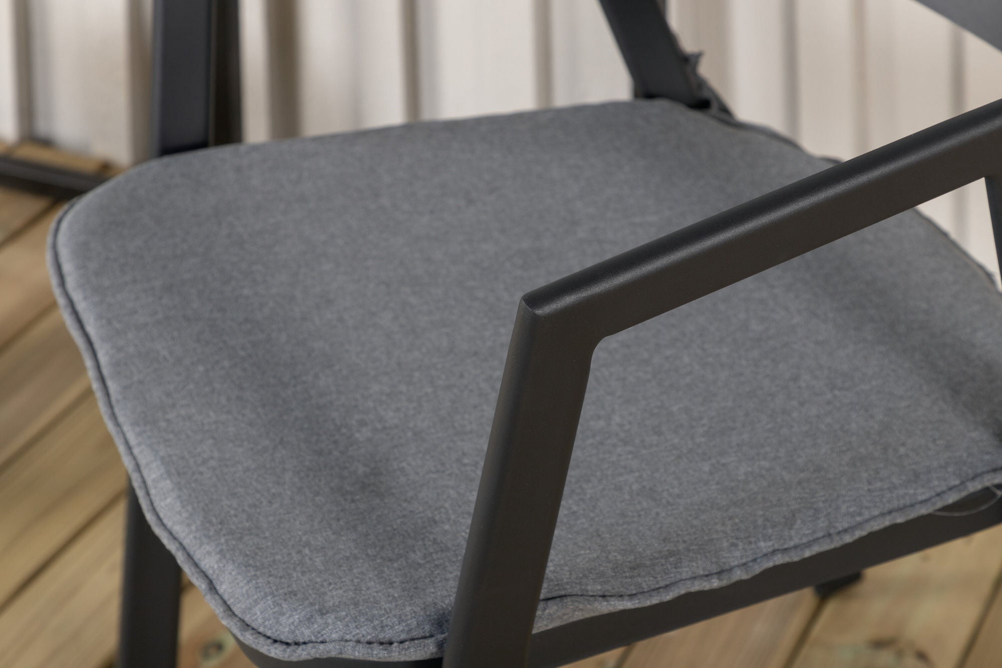Venture Home Slit - Spisebordsstol inc Cushion- Black /Grey - Aluminium -