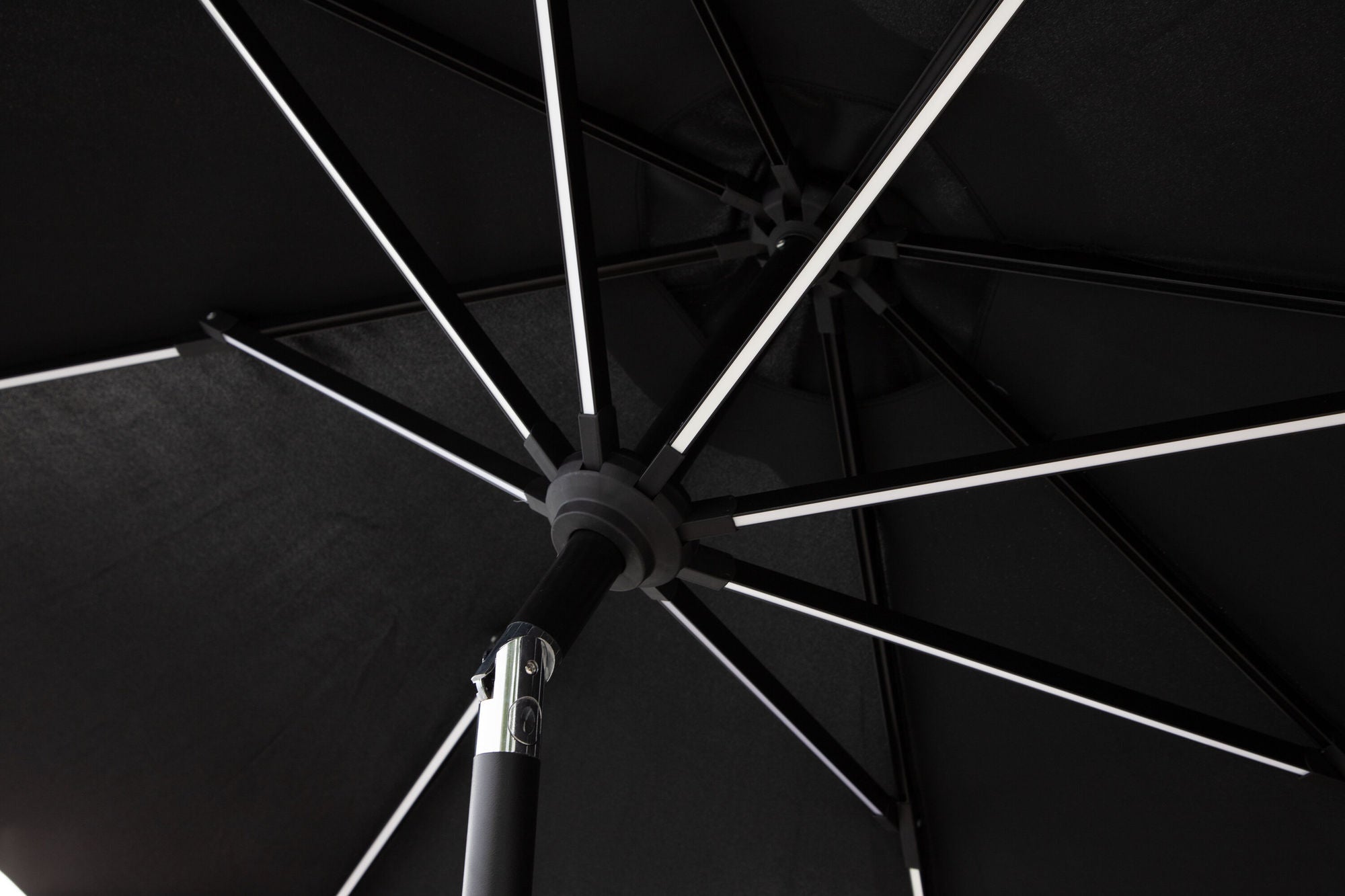 Venture Home Sabal - Umbrella with LED- Black - - 270cm