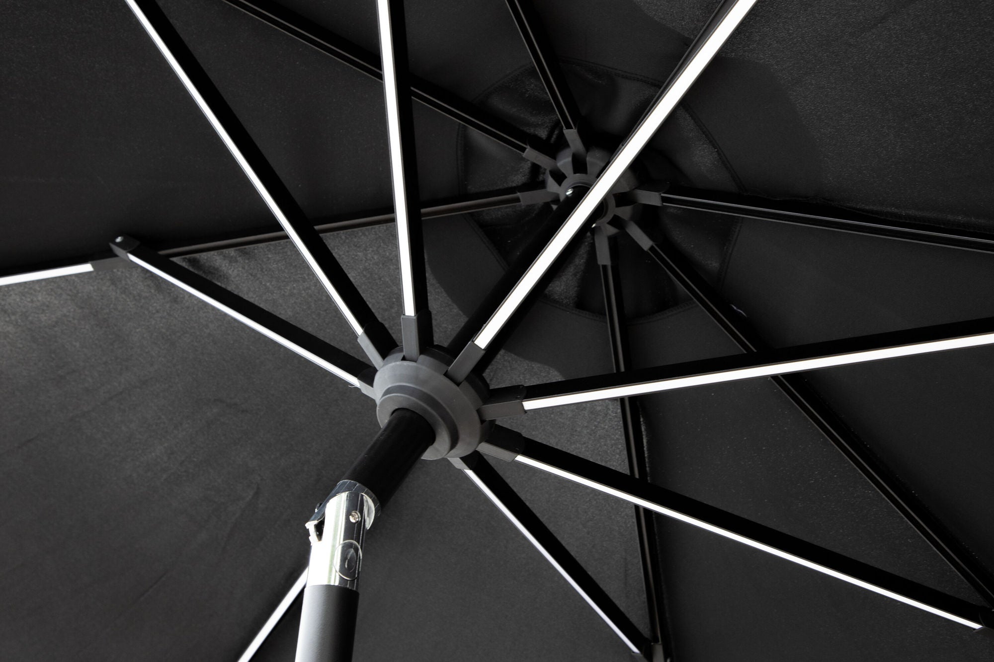 Venture Home Sabal - Umbrella with LED- Black - - 270cm
