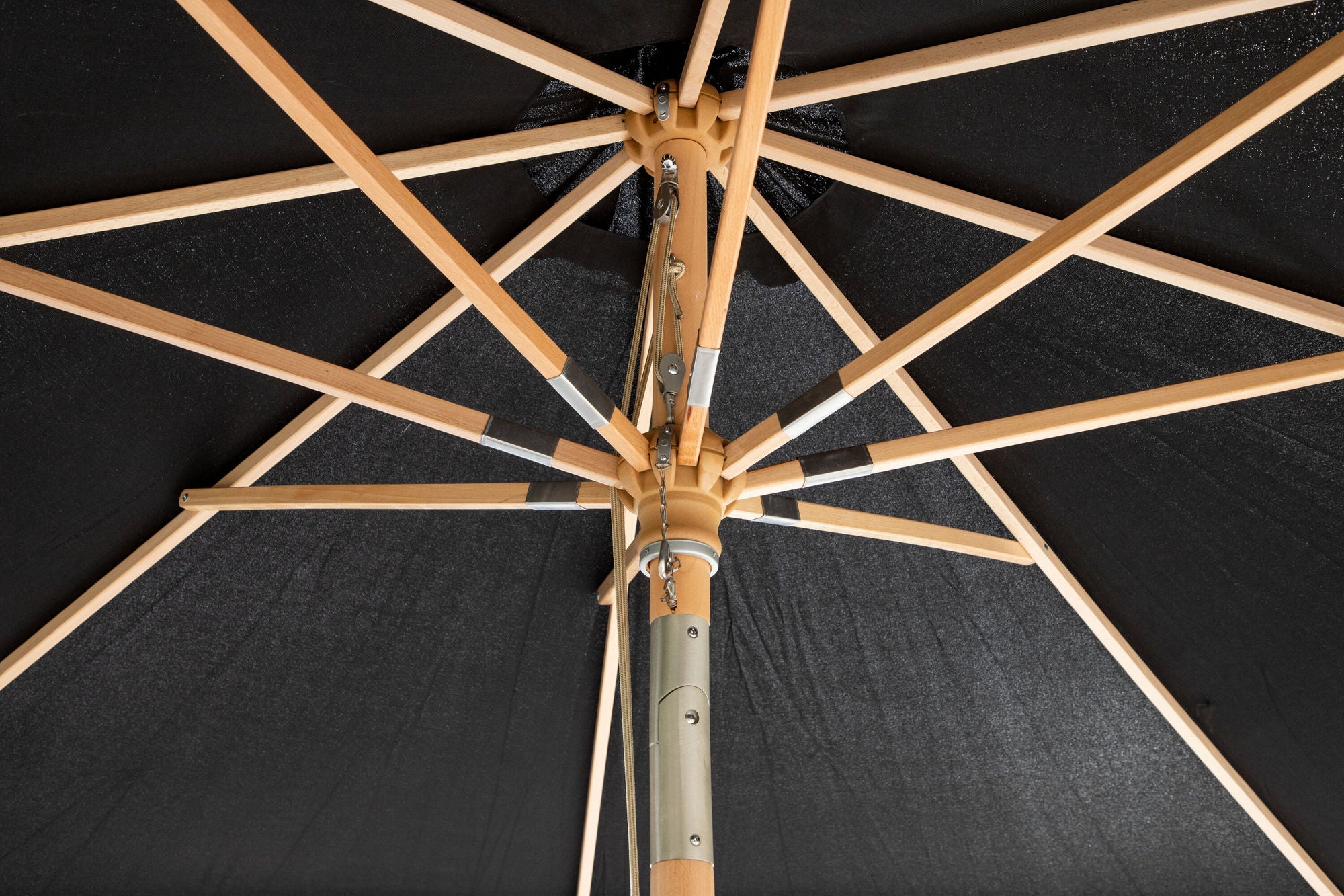 Venture Home Nypo - Umbrella w. tilt- Black - - 330cm
