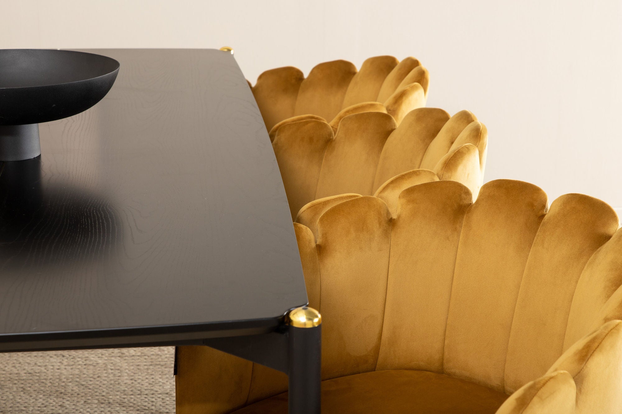 Venture Home Pelle spisebord , Black black Black+Limhamn , stol , Gold Velvet_6