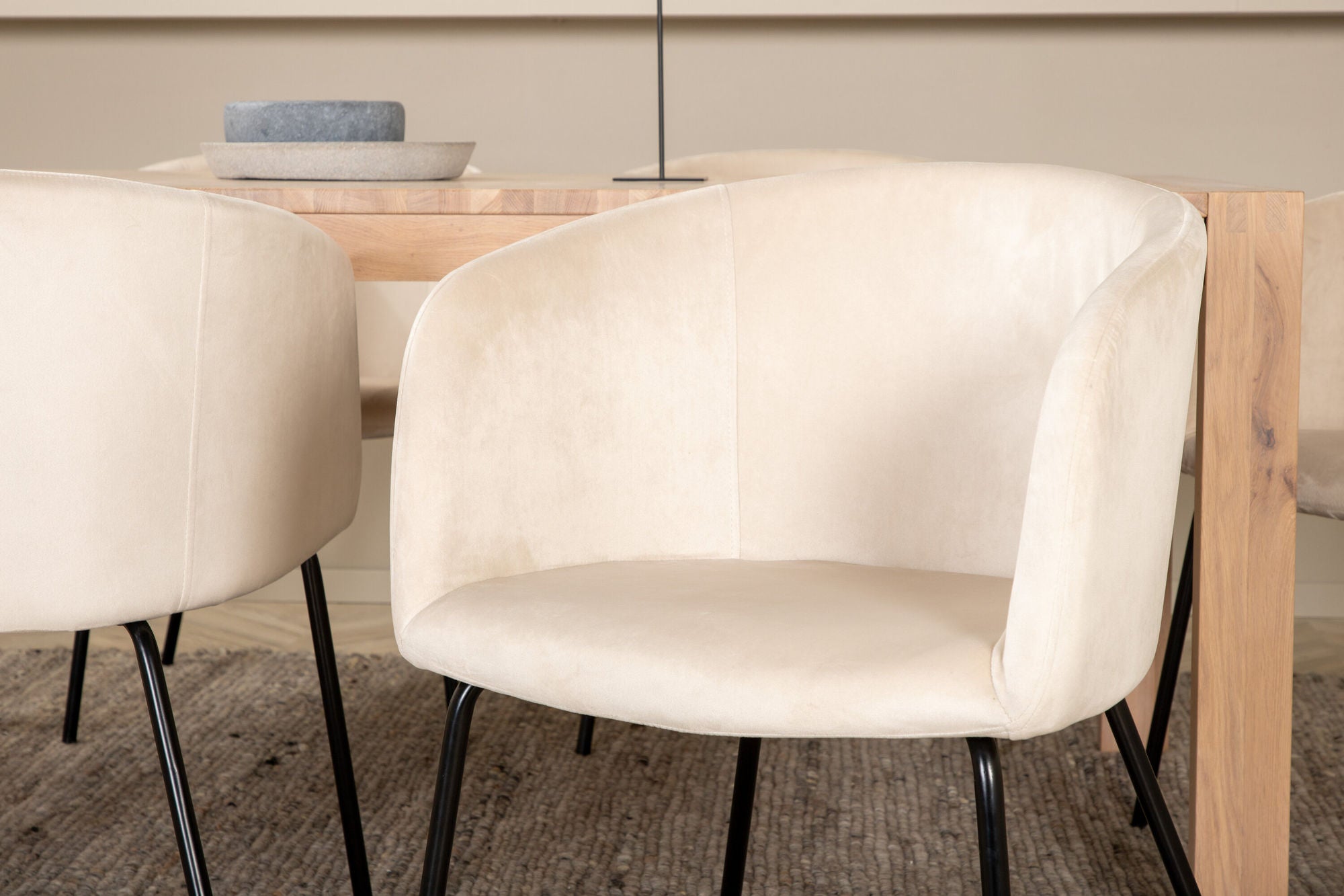 Venture Home Slider Extention bord - White Wash - 170+40+40cm +Berit stol - Black / Beige Velvet_6