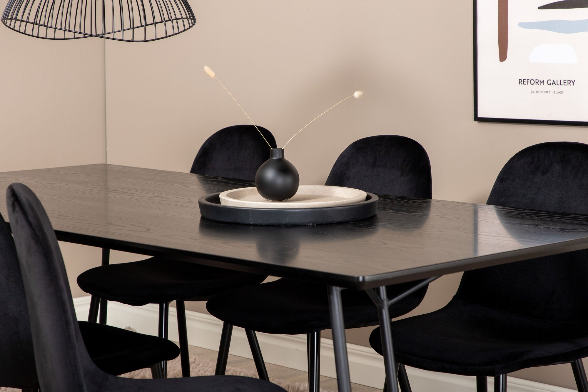 Venture Home Petra spisebord , Black Black Veneer+Polar Spisebordsstol , Black legs Black Velvet (ers√§tter 19902,888)_6