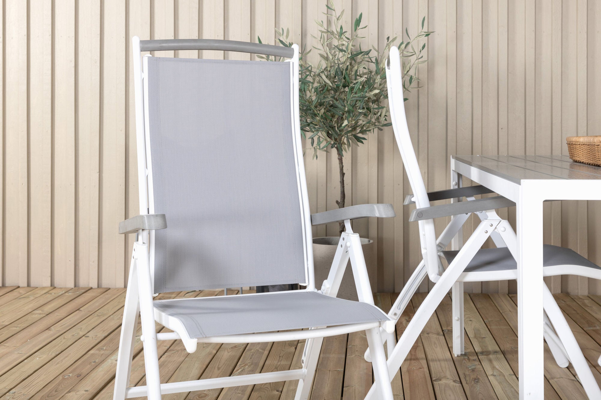 Venture Home Break spisebord - White Alu / Grey Aintwood - 150*90+Albany stol 5:pos - Whi