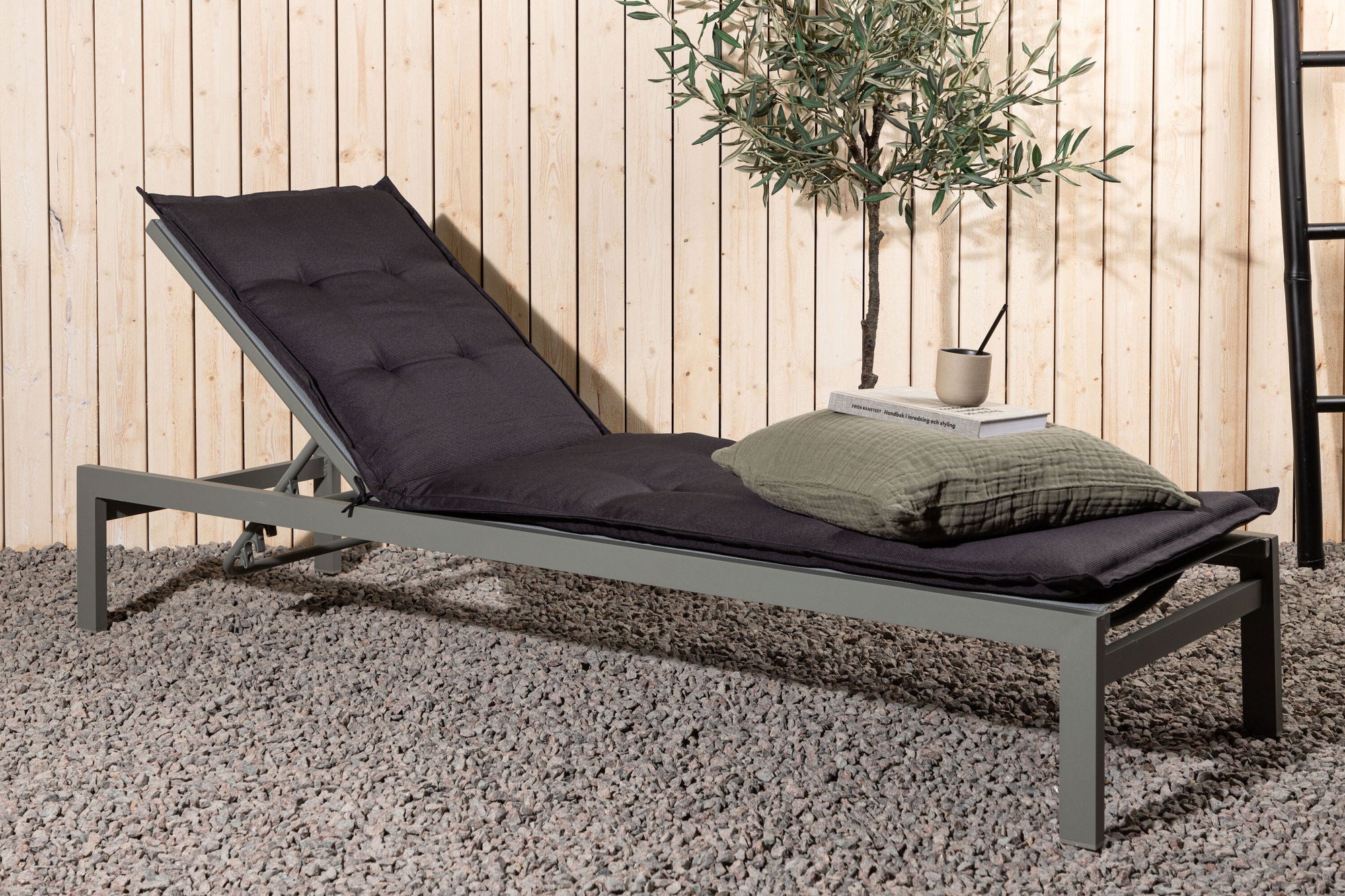 Venture Home Hanna Cushion for Sun Lounge  - Dark Grey