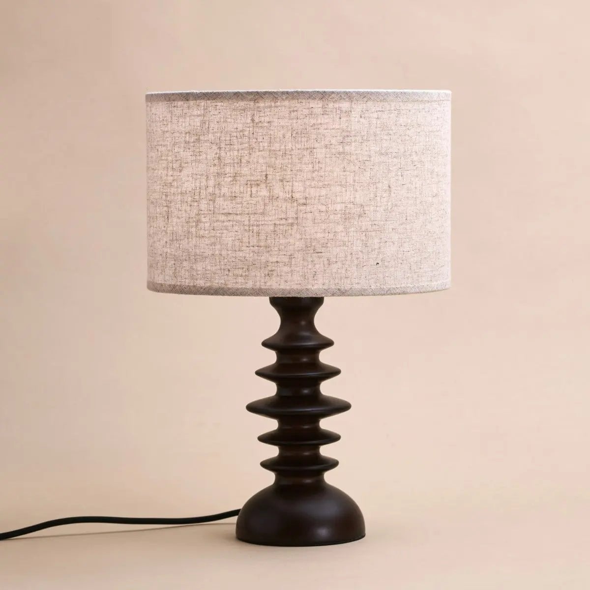 Bodhi mørkebrun træ bordlampe