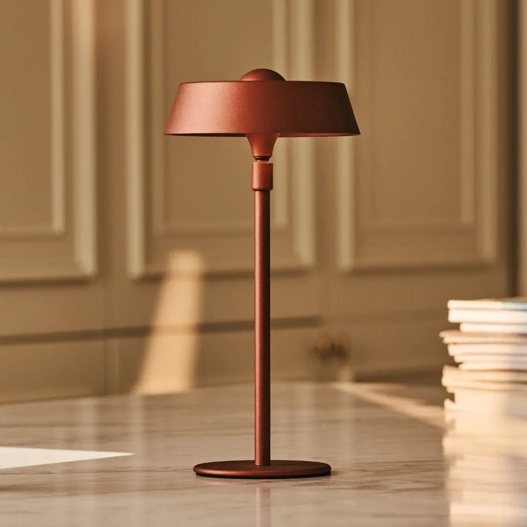 Luca Bronze USB genopladelig bordlampe