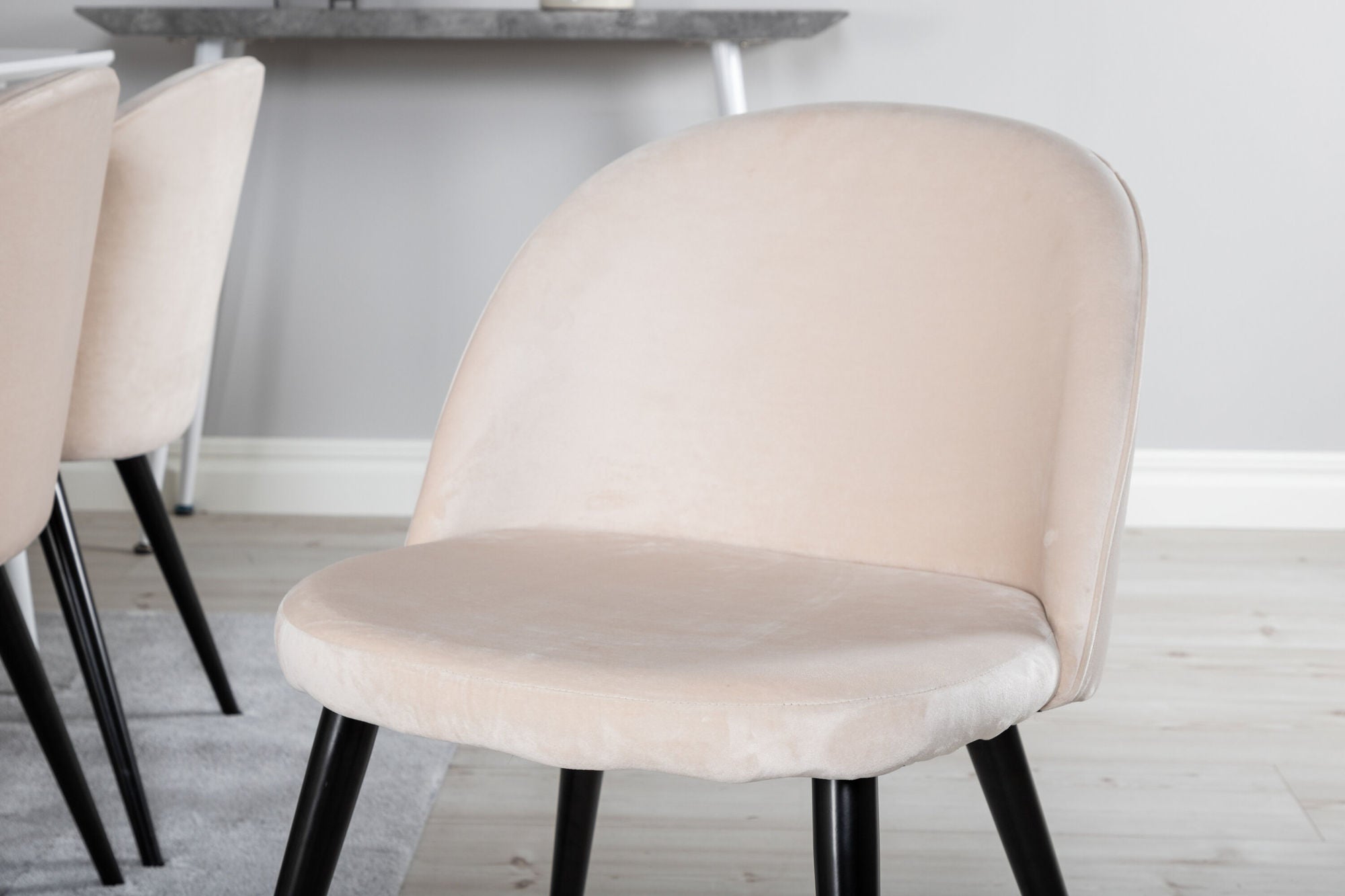 Venture Home Polar spisebord 180 cm - White top / White Legs+Velvet Spisebordsstol - Beige / Black_6