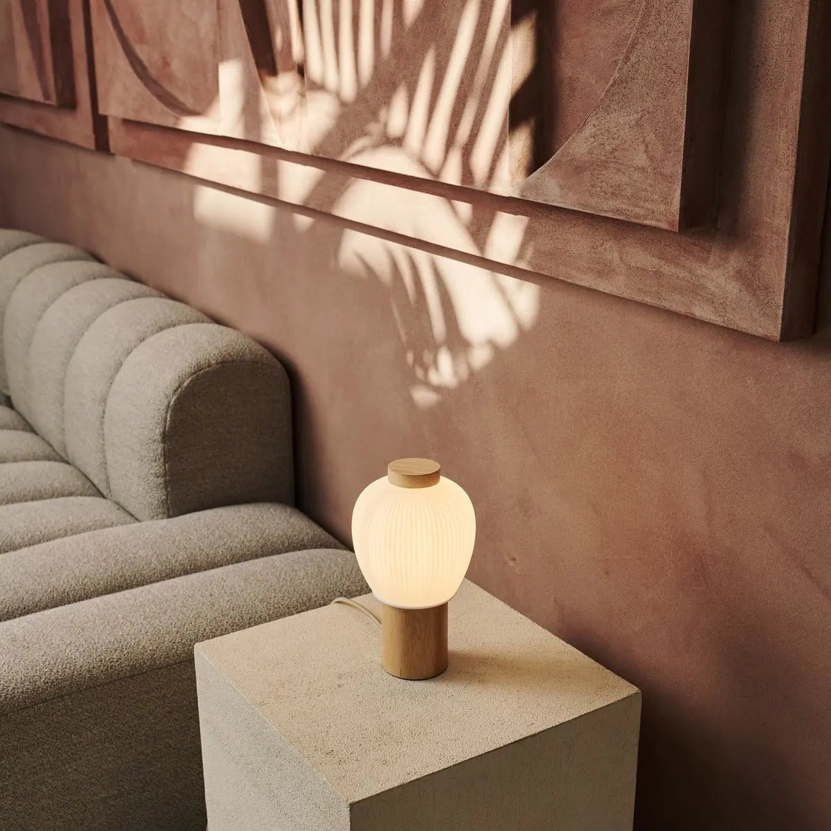 Lot Lysebrun Træ bordlampe