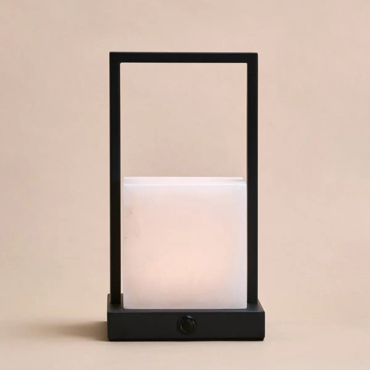 Nola Alabaster Genopladelig Bordlampe