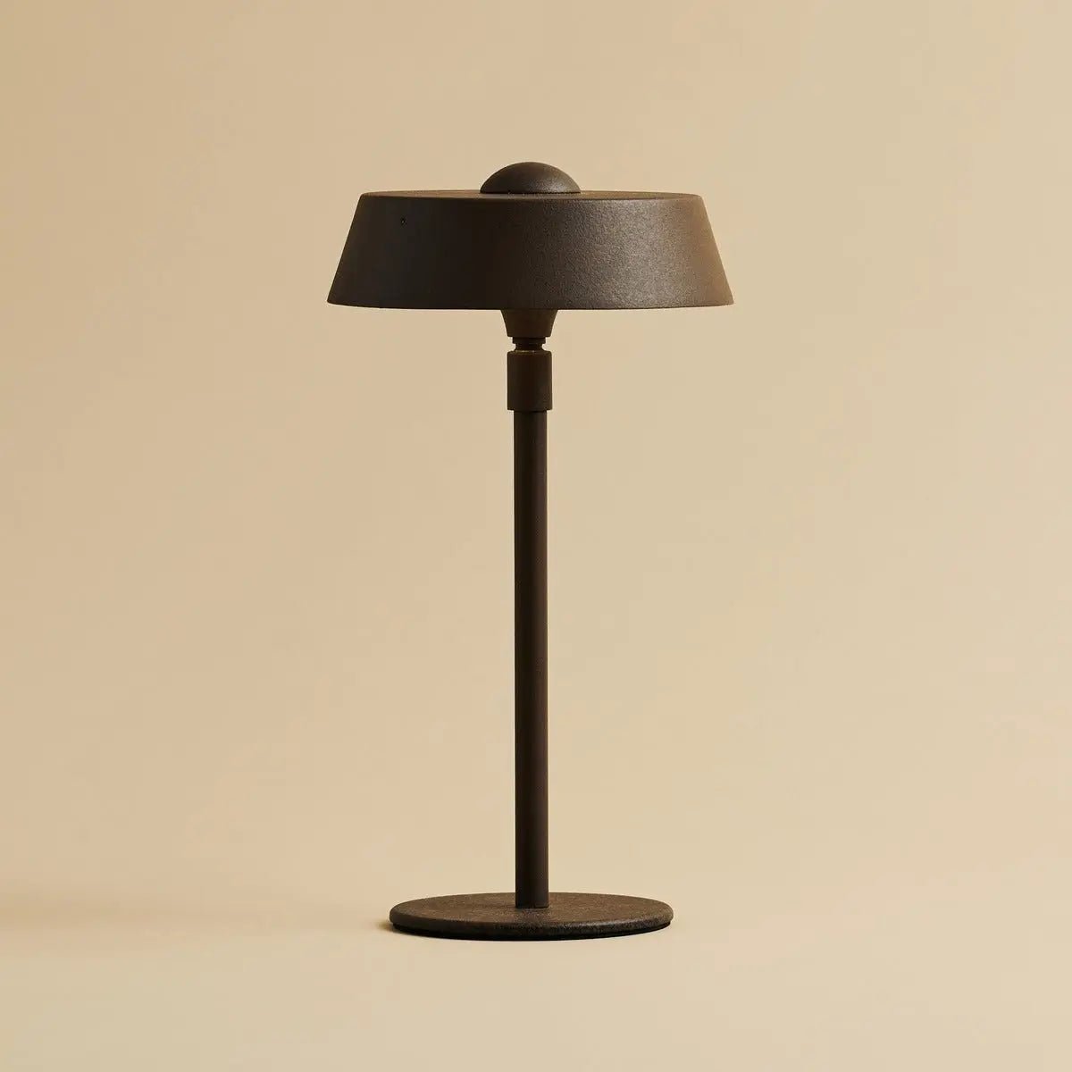 Luca Mocha Brown USB genopladelig bordlampe