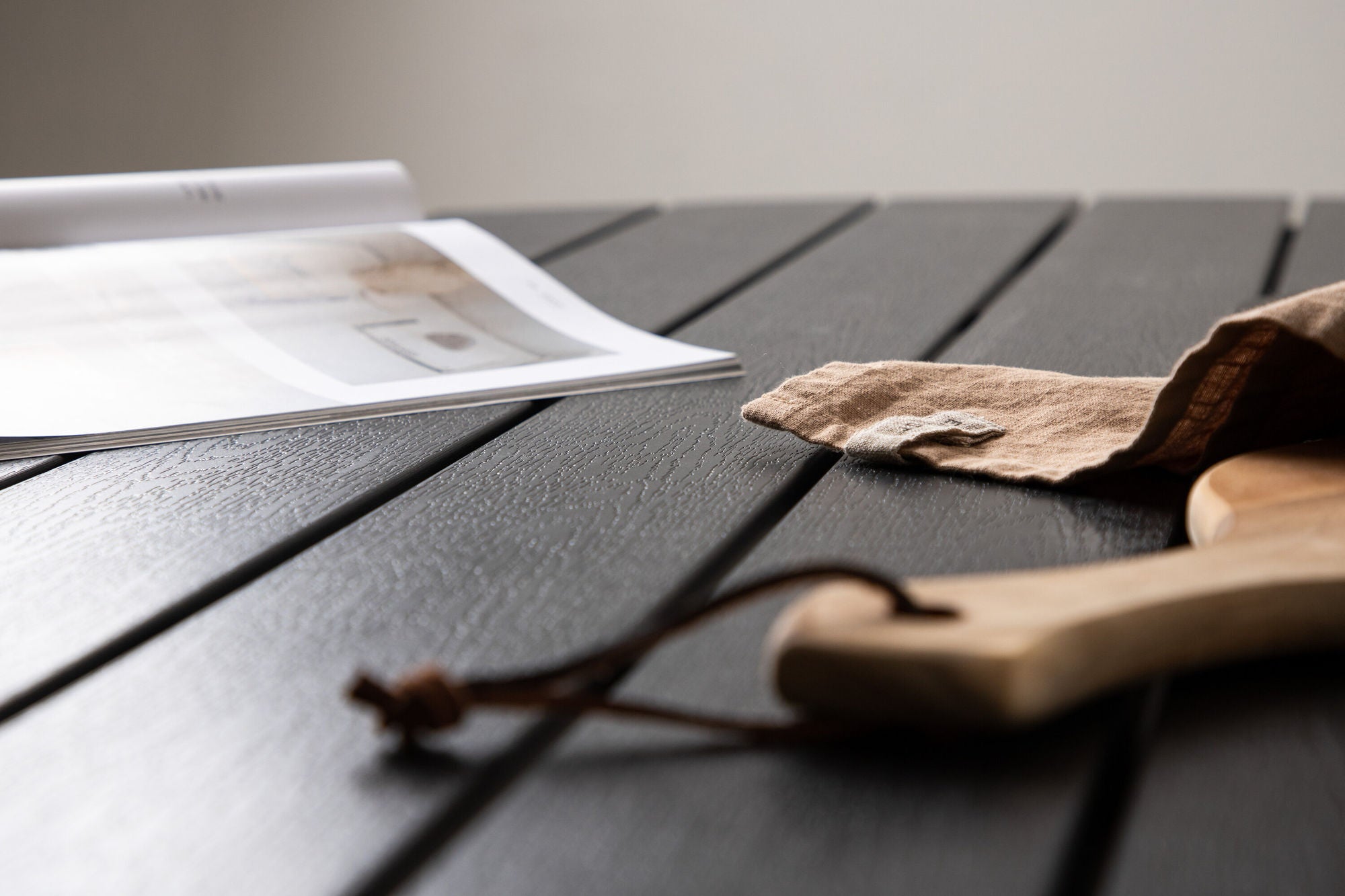 Venture Home Break - spisebord rund- Black / Black - Alu / Aintwood - 120ø