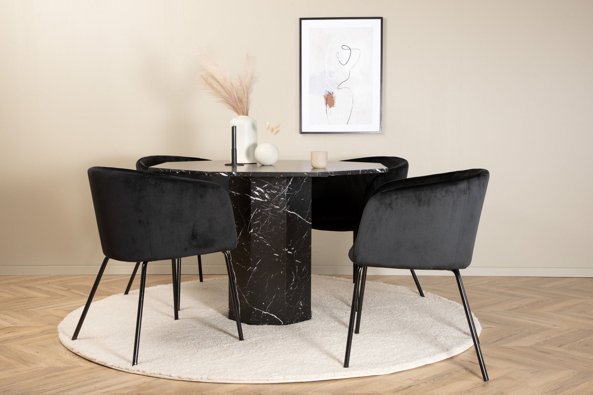Venture Home Marbs rund spisebord - Black / Black Glass Marble+Berit stol - Black / Black Velvet_4