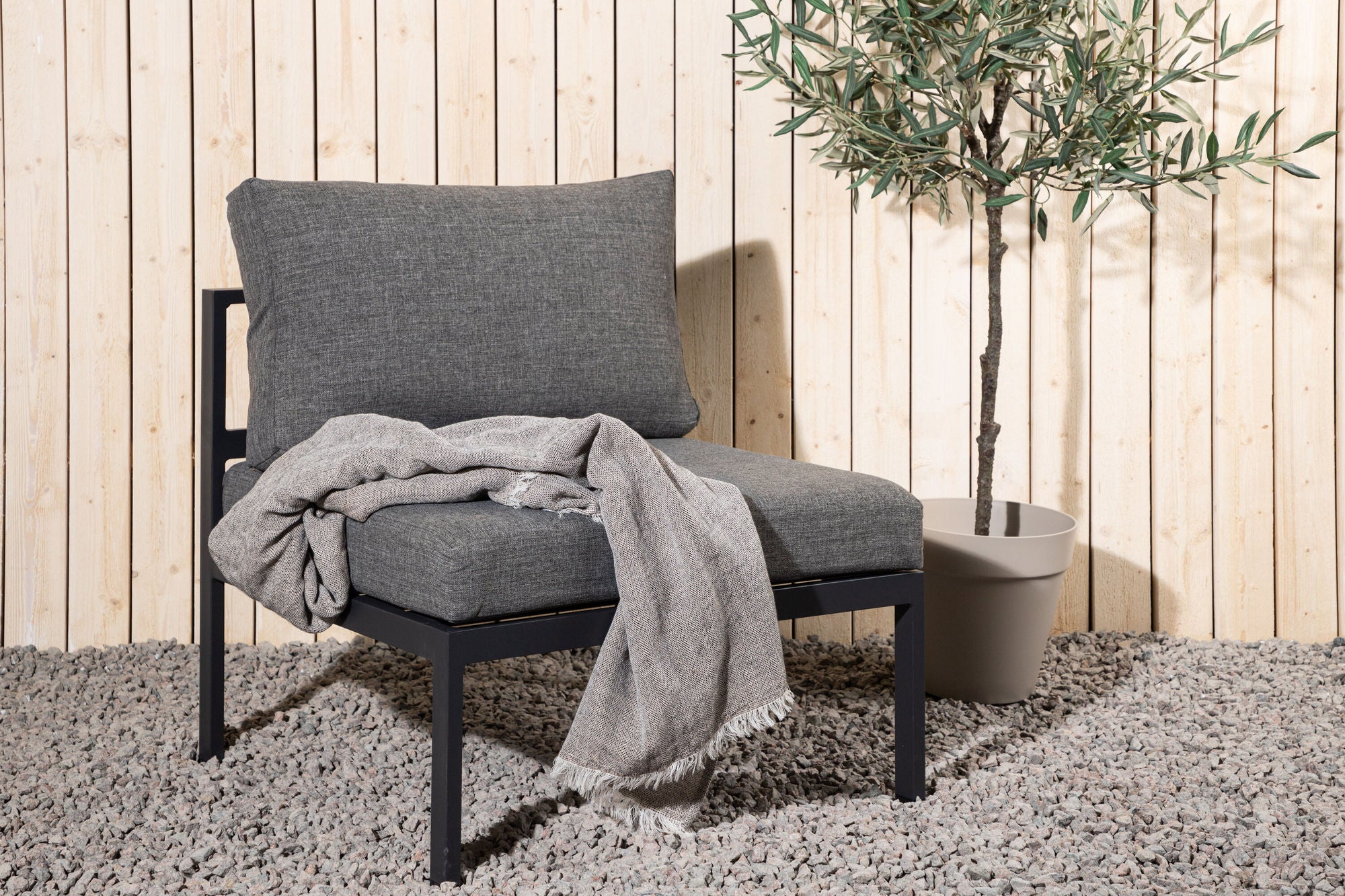 Venture Home Copacabana Middle Part - Black Alu / Grey Cushion