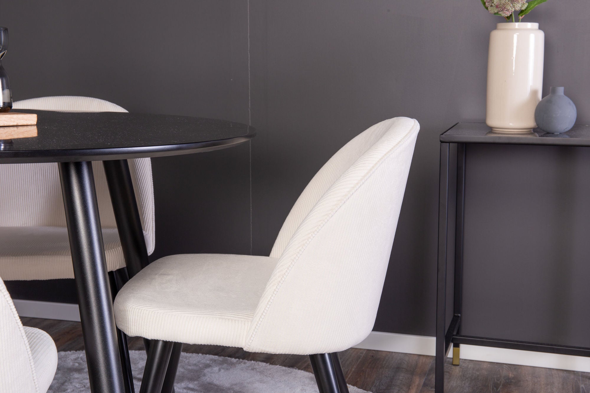 Venture Home Plaza Runt Matbord - Svart / Svart - ø100*H75 +Velvet Spisebordsstol - Black Legs / Beige Corduroy _4
