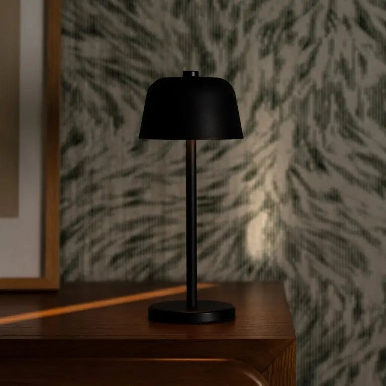 Anton Sort genopladelig bordlampe
