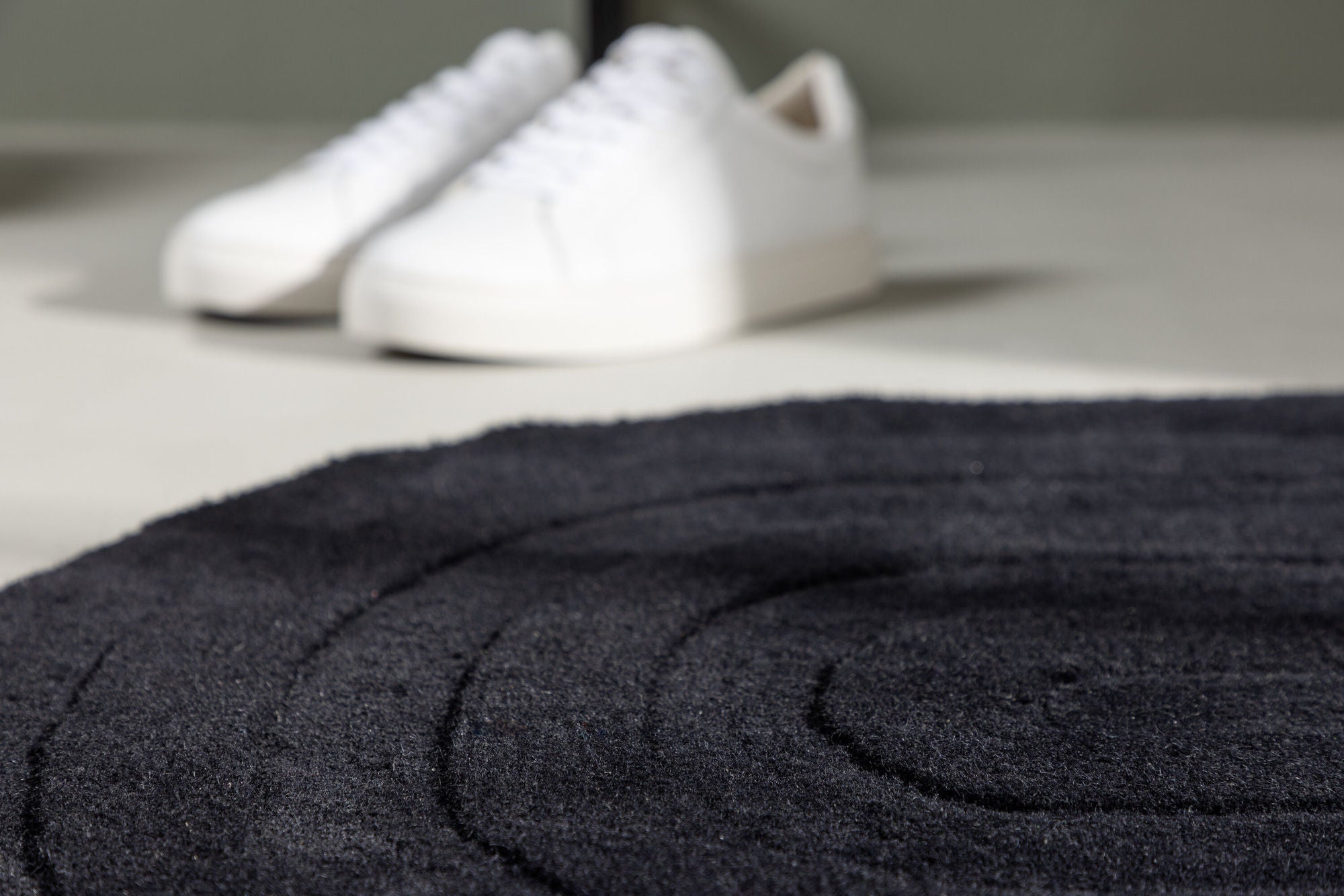 Venture Home Nora Wool - 50*80-  -Half Moon-Black