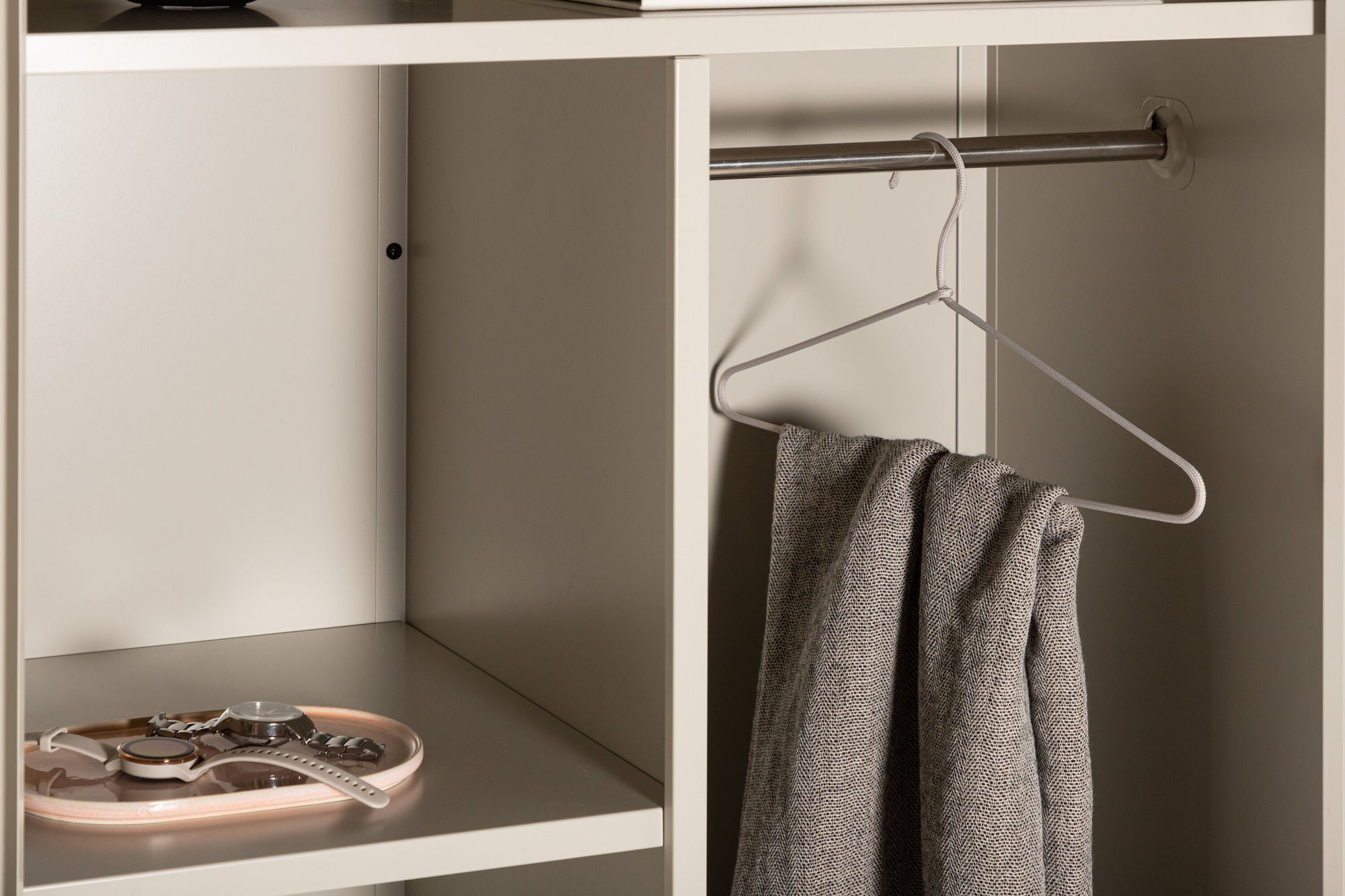 Venture Home Piring Wardrobe - Beige / Beige - Ersätter 15622-250