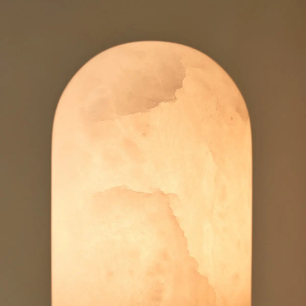 Mateo Alabast bordlampe