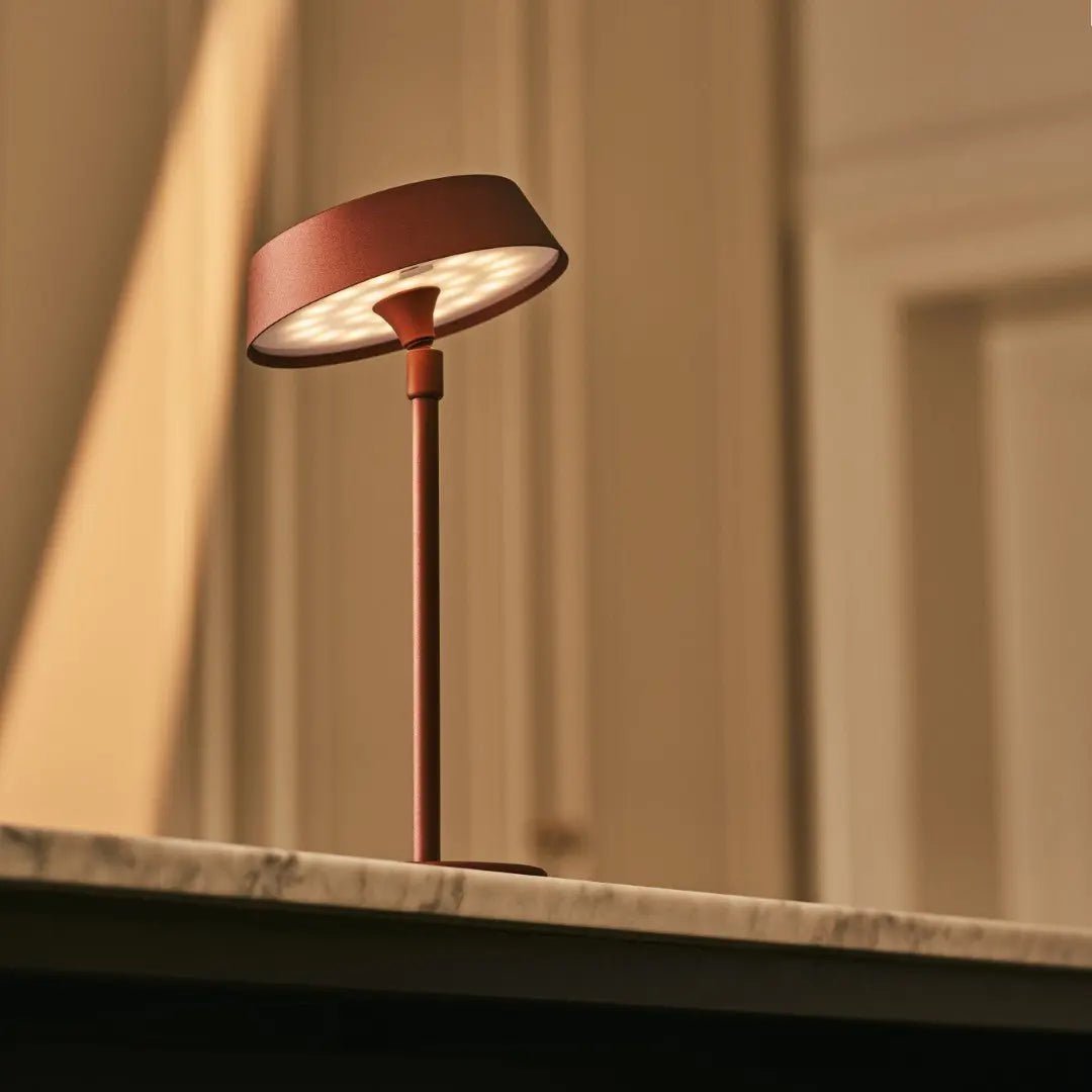 Luca Bronze USB genopladelig bordlampe