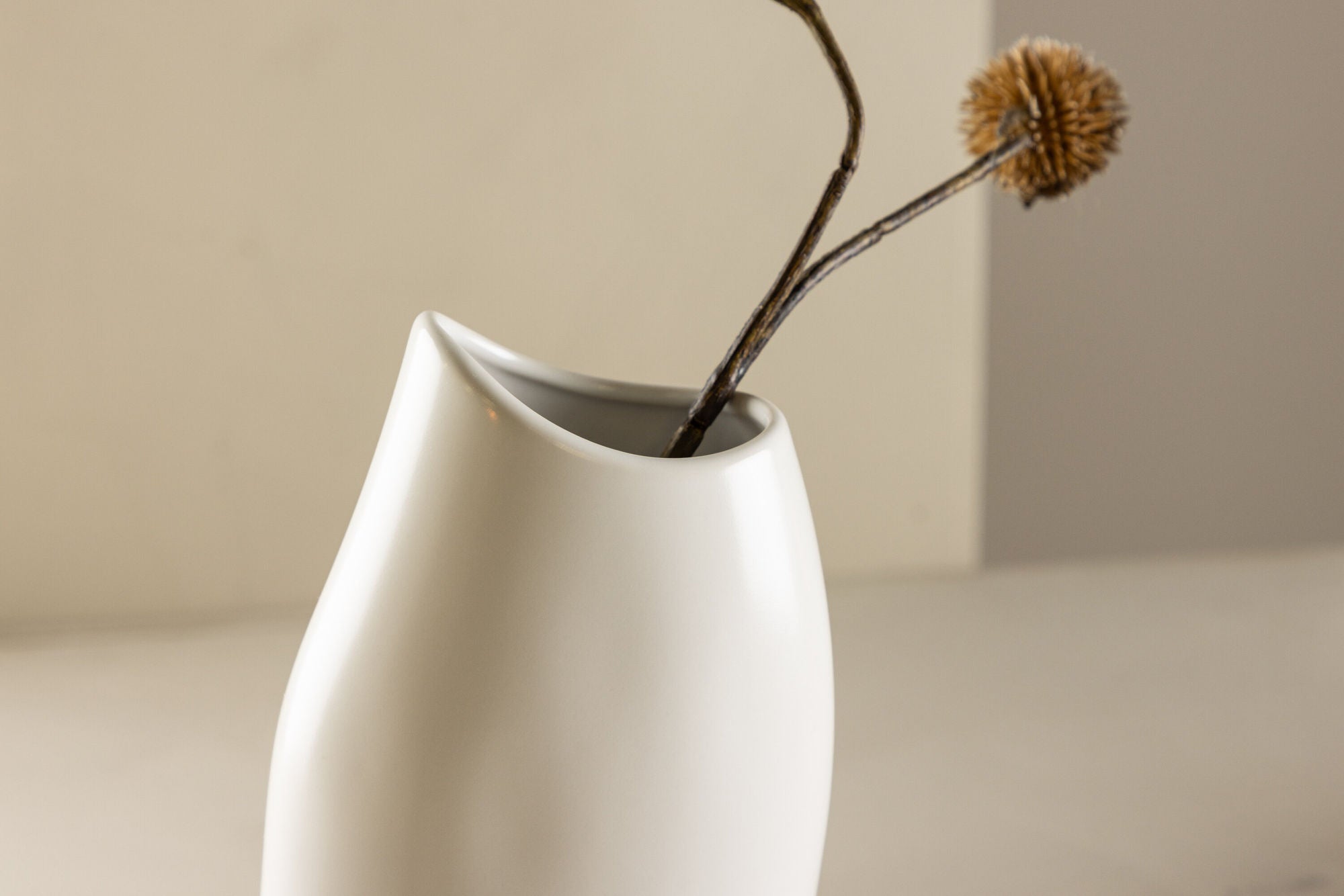 Venture Home Ernst Vase - White - 12*9*23Hcm