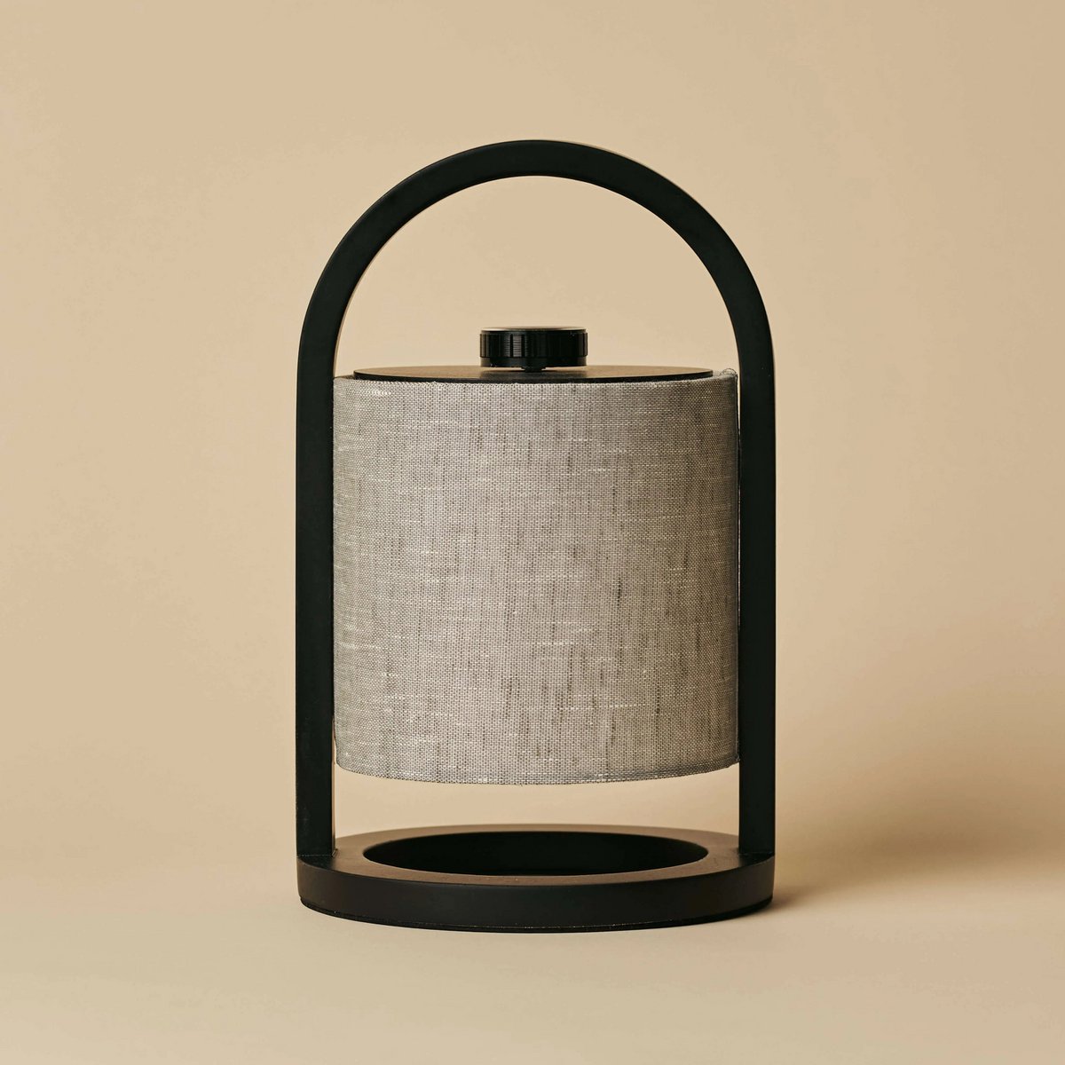 River Black & Grey genopladelig træ bordlampe
