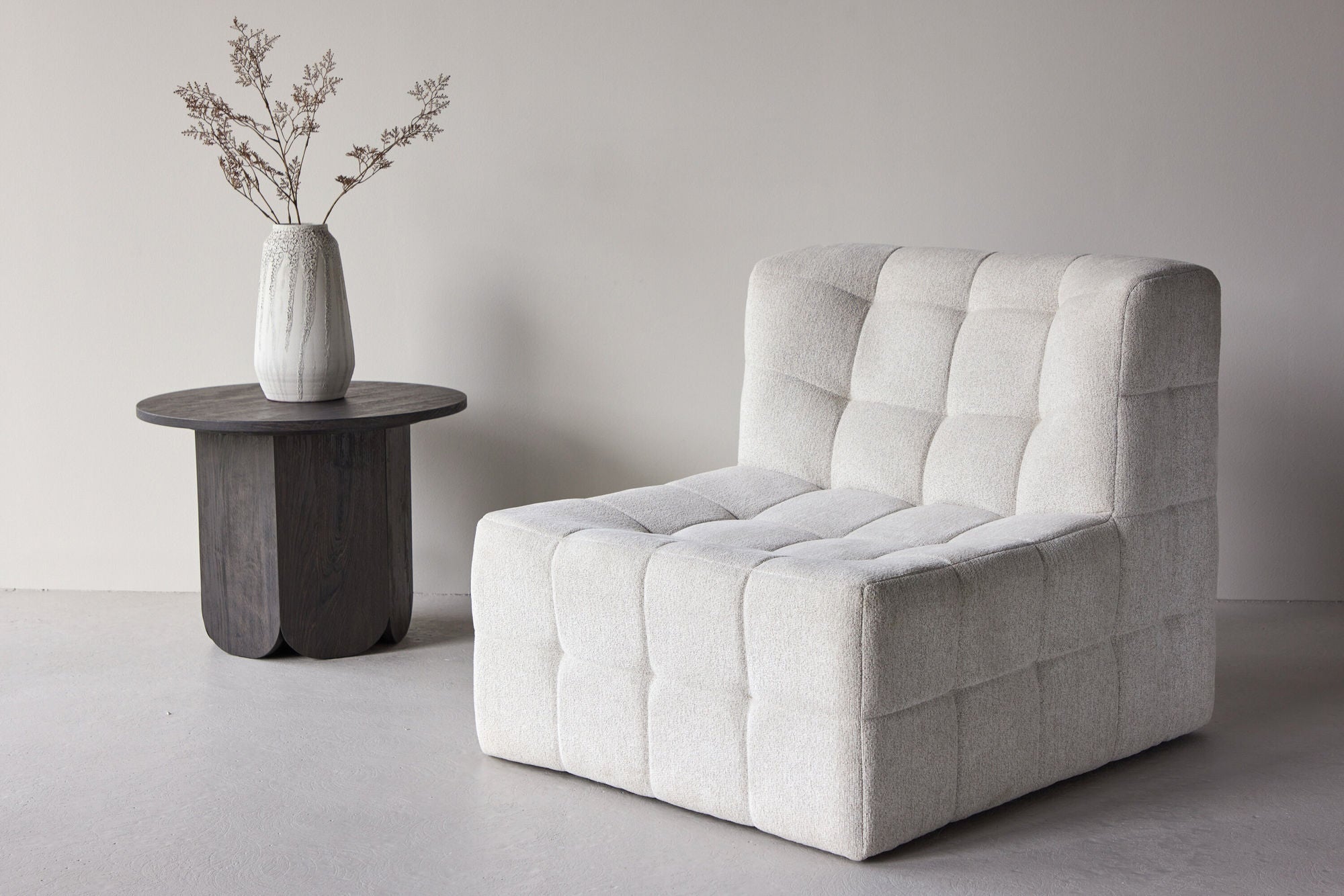 Venture Home Malou 1-Seat Sofa - Metal frame / Beige Fabric