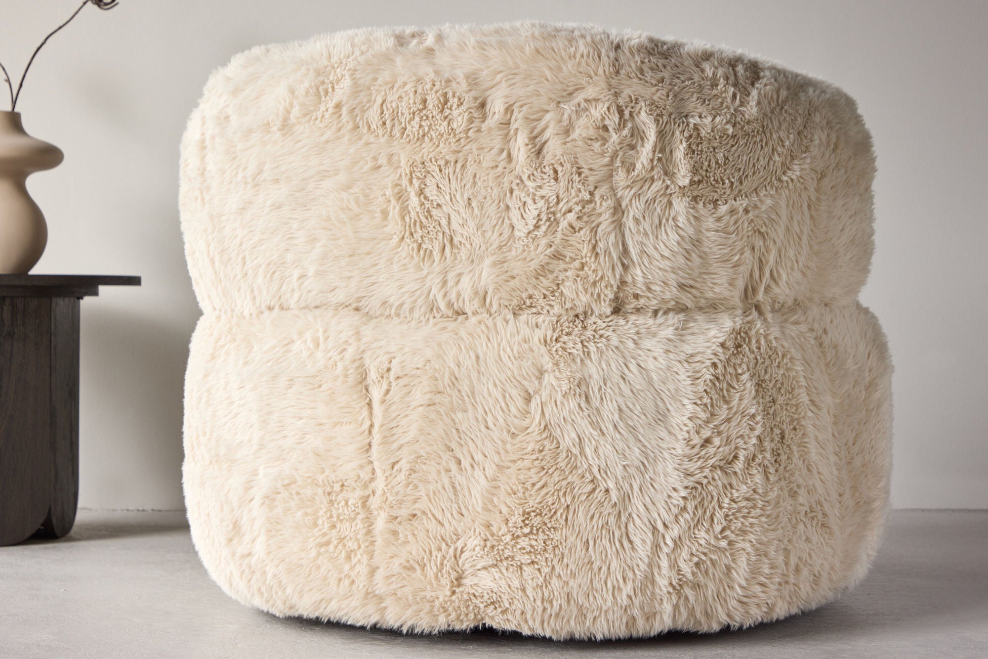 Venture Home Gert Armchair - Metal frame / Offwhite Fake Fur