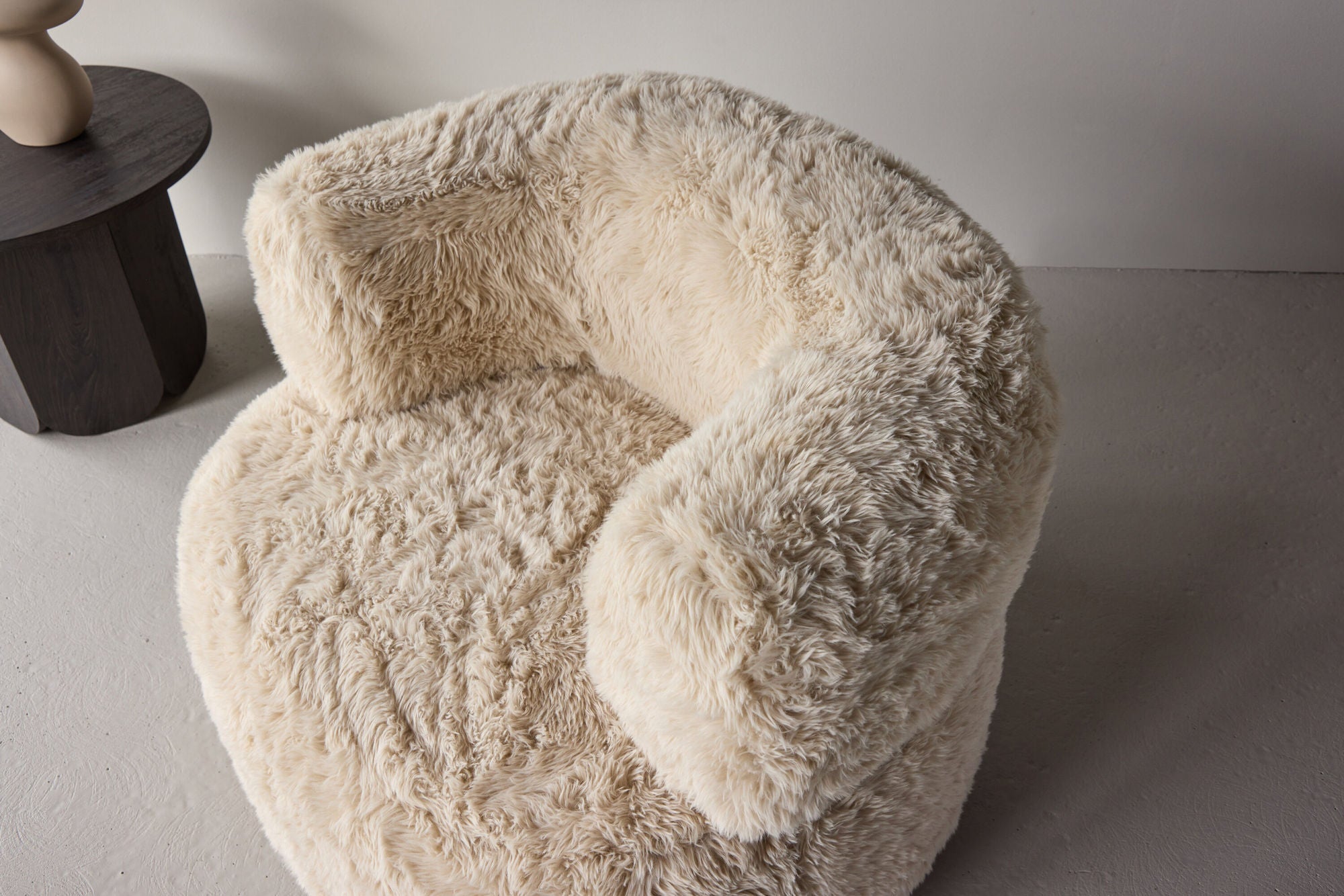 Venture Home Gert Armchair - Metal frame / Offwhite Fake Fur