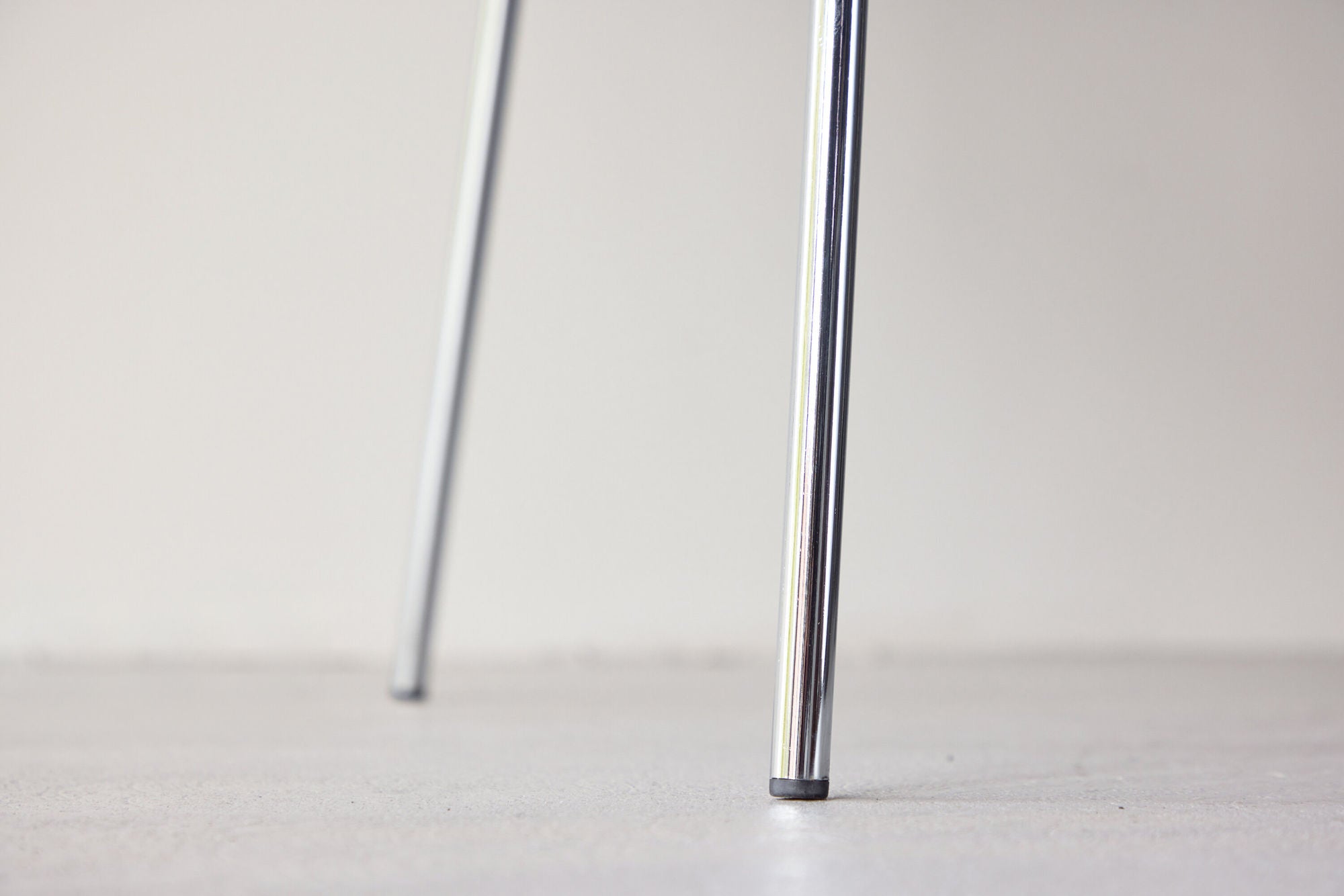 Venture Home Chico Spisebordsstol 2-Pack - Steel Chrome Legs / White Boucle