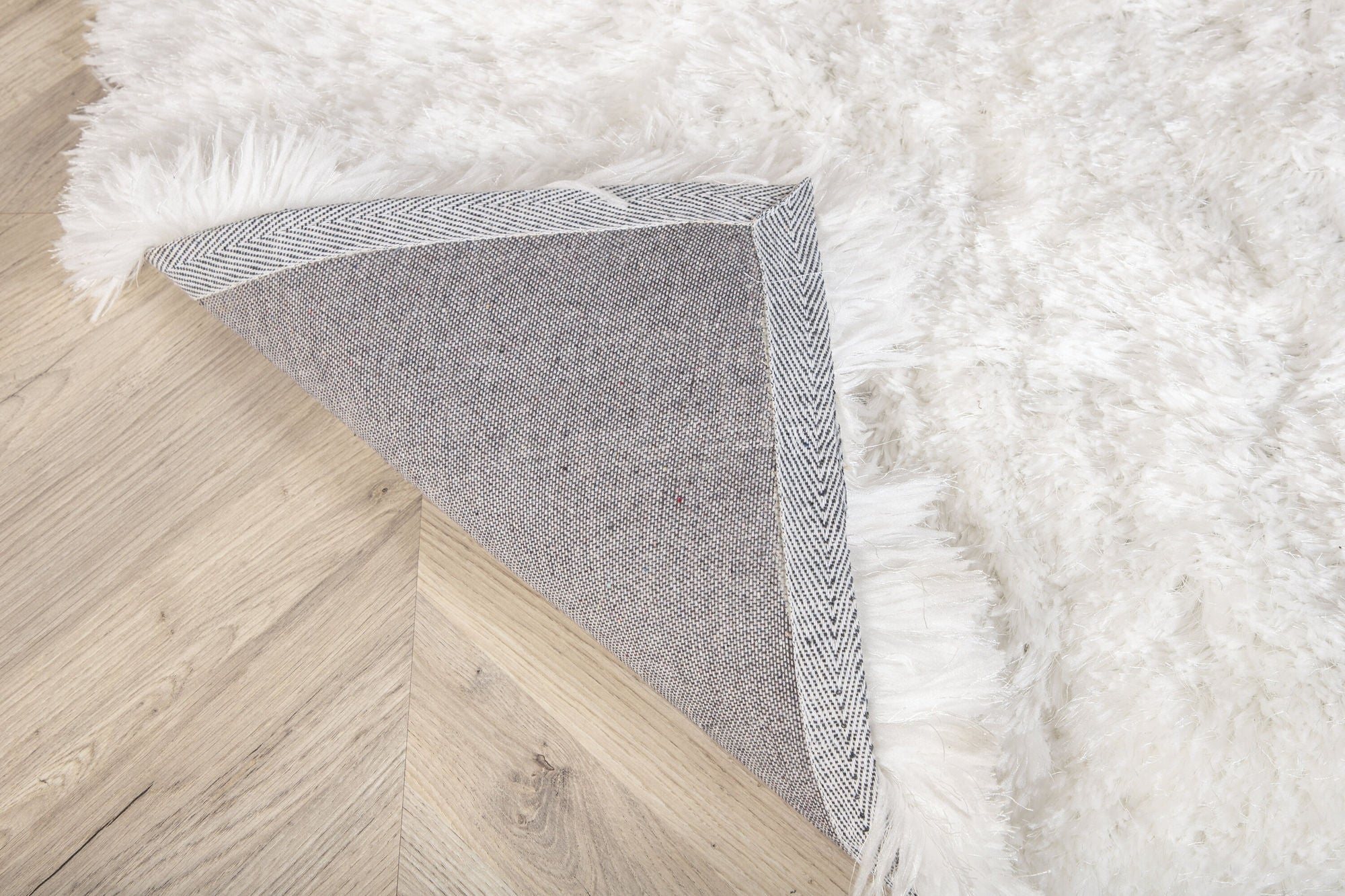 Venture Home Grace Polyester Carpet - 300*300- White