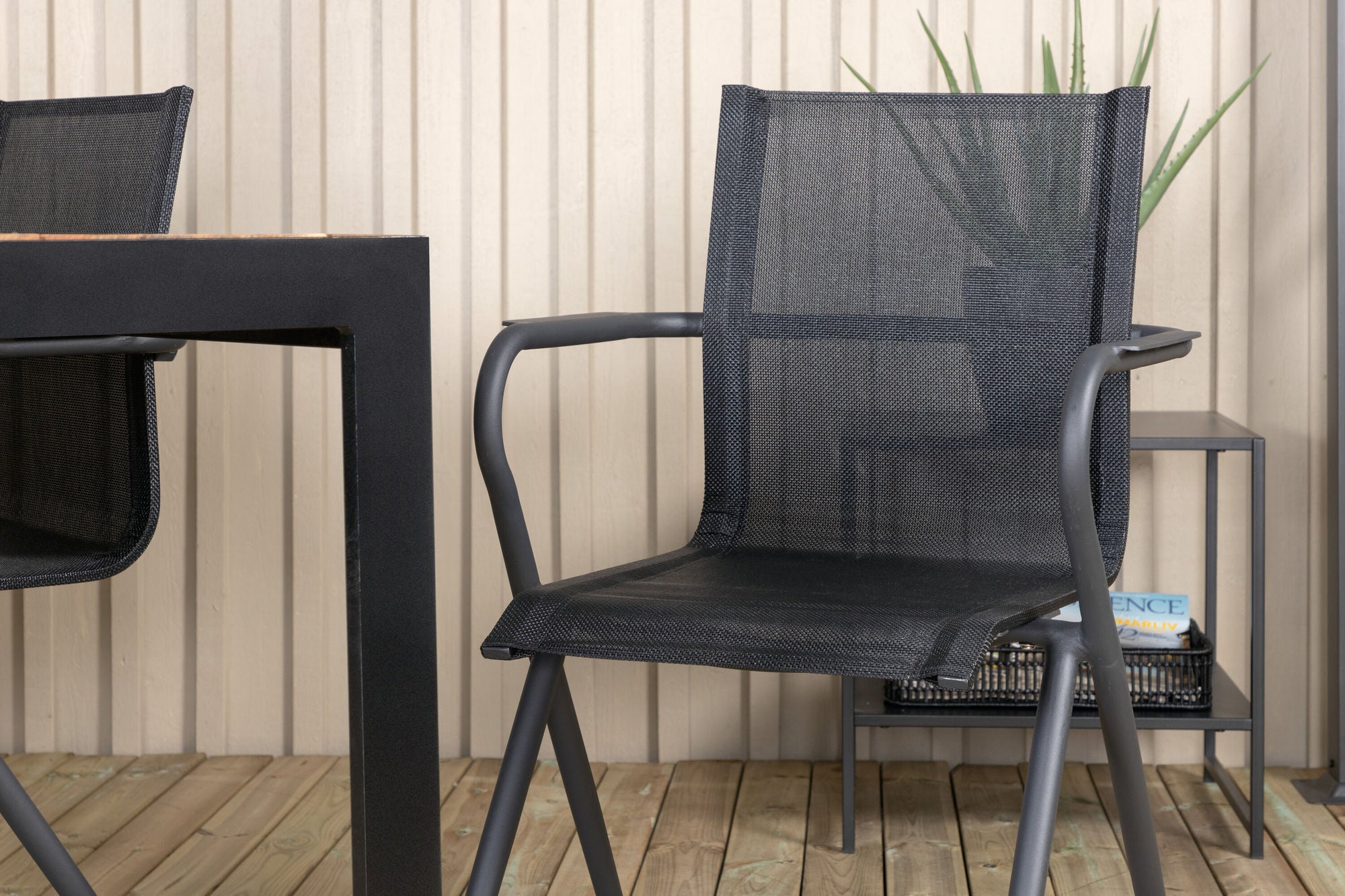 Venture Home Bois spisebord 205*90cm - Black Legs / Acacia +Alina Spisebordsstol - Black Alu / Black Textilene_6