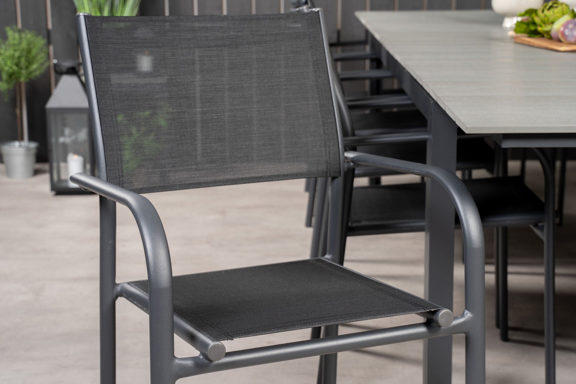 Venture Home Levels spisebord 224/324*100 - Black Aintwood +Santorini Arm stol (Stackable) - Black alu / Black Textilene_10