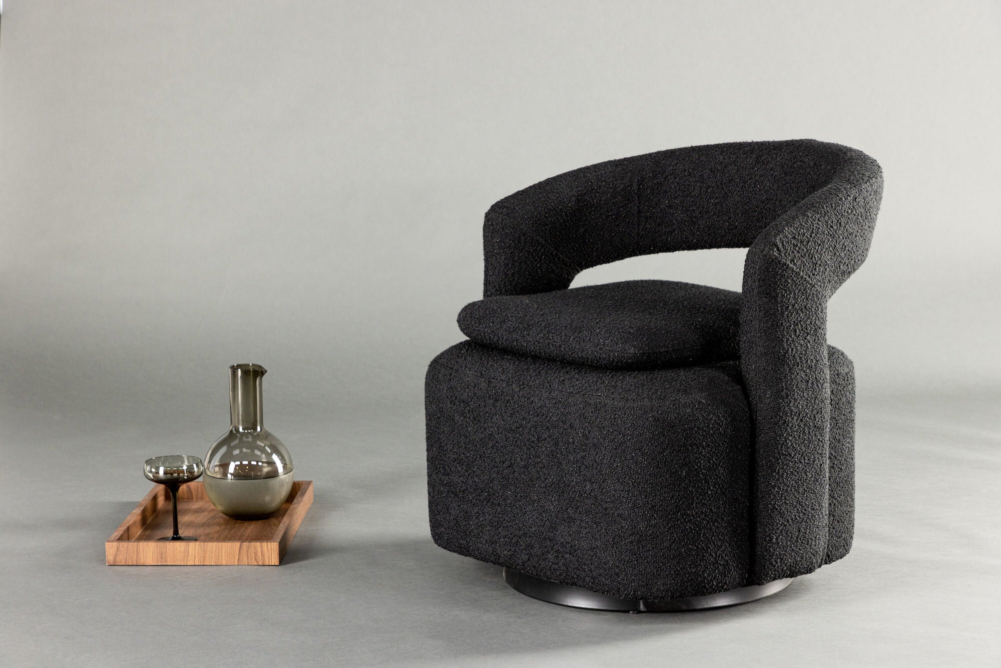 Venture Home Laurel Single Sofa - Black / Black Boucle
