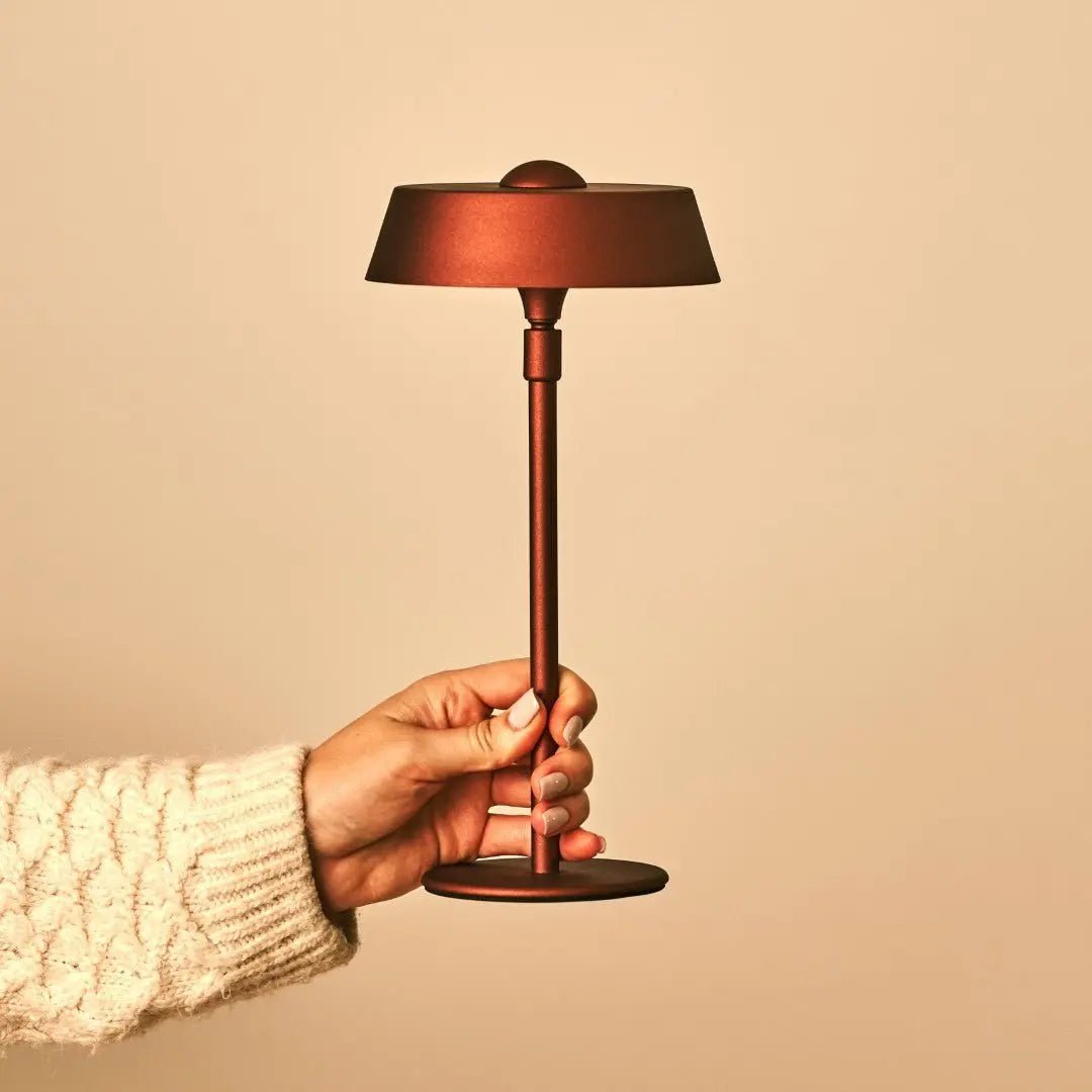 Luca Bronze USB genopladelig bordlampe