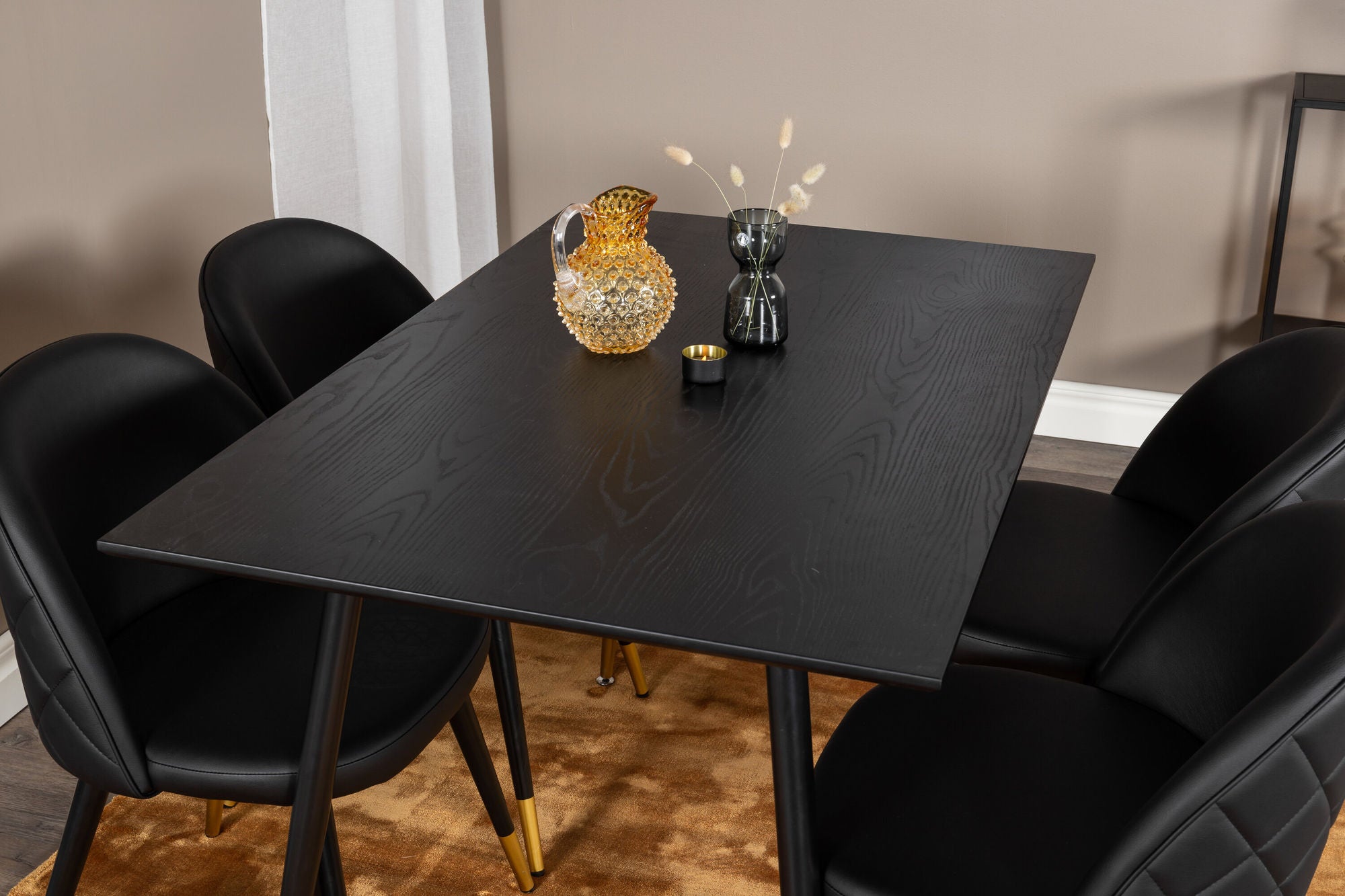 Venture Home Dipp spisebord - 120 cm - Black Veneer - Black Legs w. Brass dipp+Velvet Spisebordsstol w. Stiches - PU - Black / Black_4
