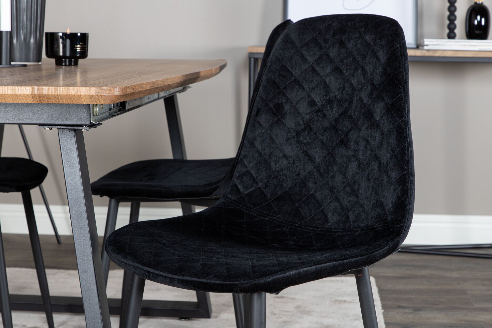 Venture Home Inca spisebord - 160/200*85*H75 - Oak / Black+Polar Diamond Spisebordsstol - Black Legs - Black Velvet_4