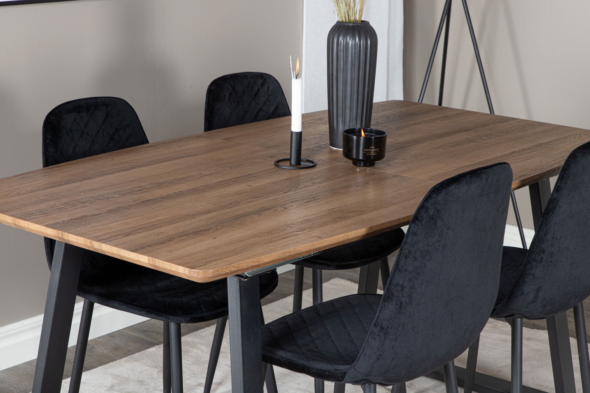 Venture Home Inca spisebord - 160/200*85*H75 - Oak / Black+Polar Diamond Spisebordsstol - Black Legs - Black Velvet_4