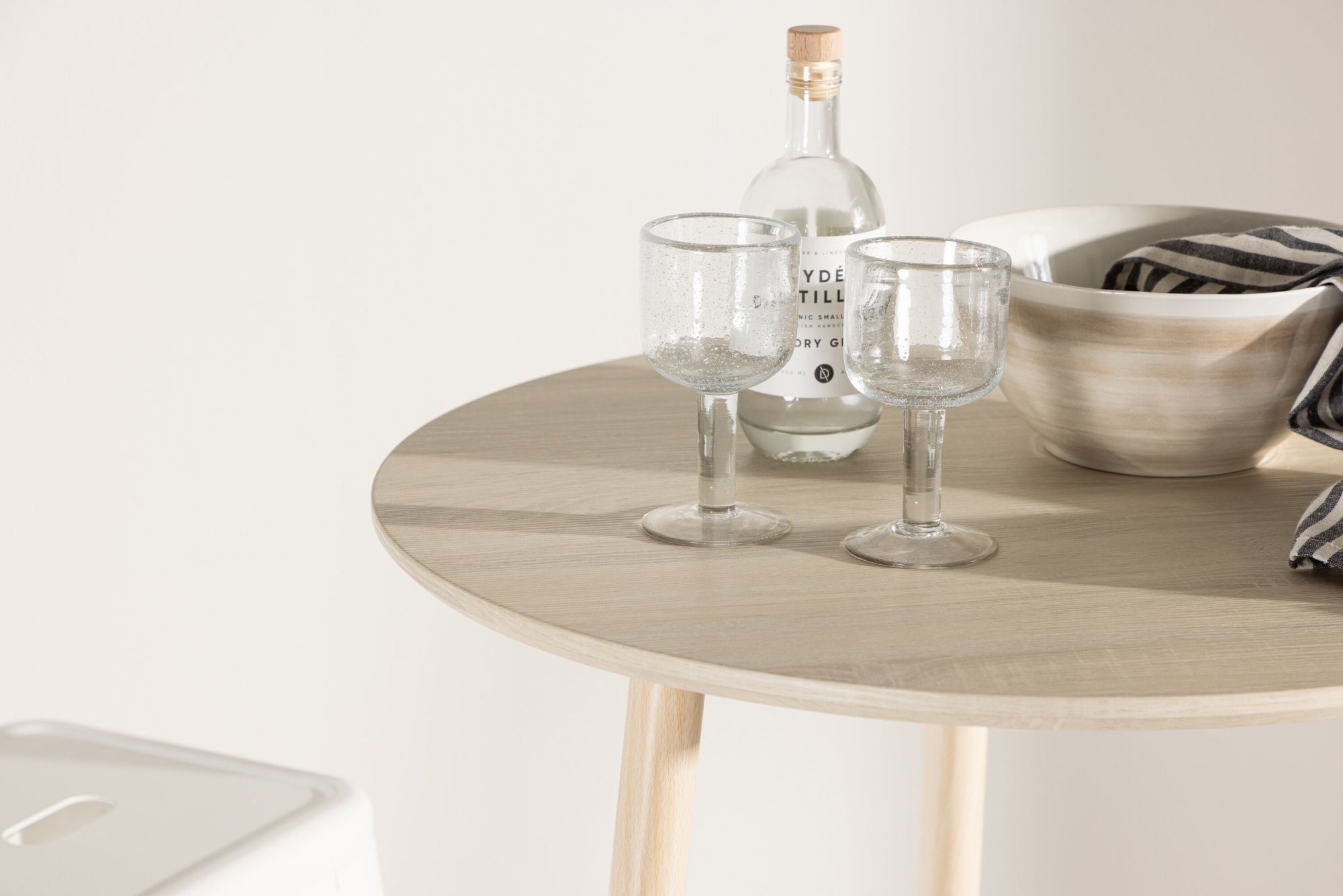 Venture Home Plaza Bar bord ⌀70 - Whitewash /