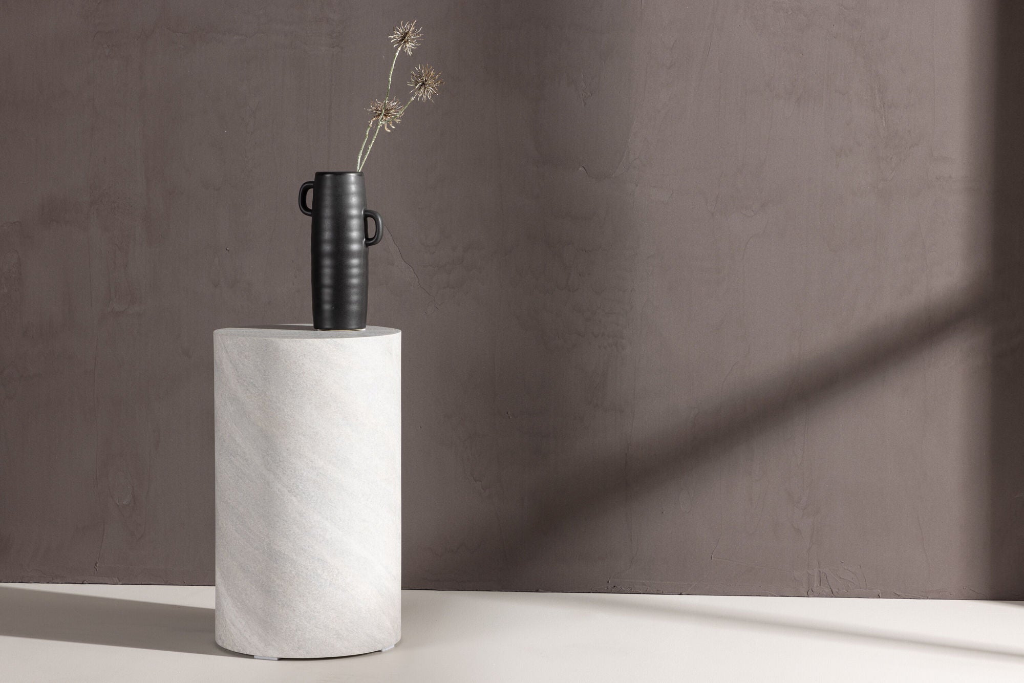 Venture Home York rund Side bord ⌀30 - Concrete Look /