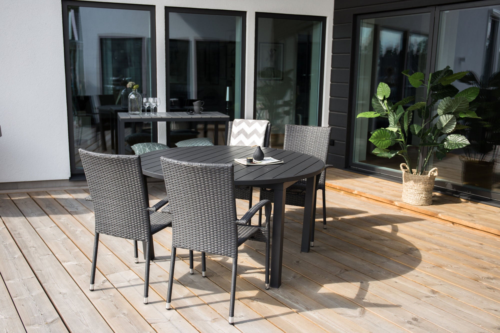 Venture Home Marbella bord ø 140 - Black