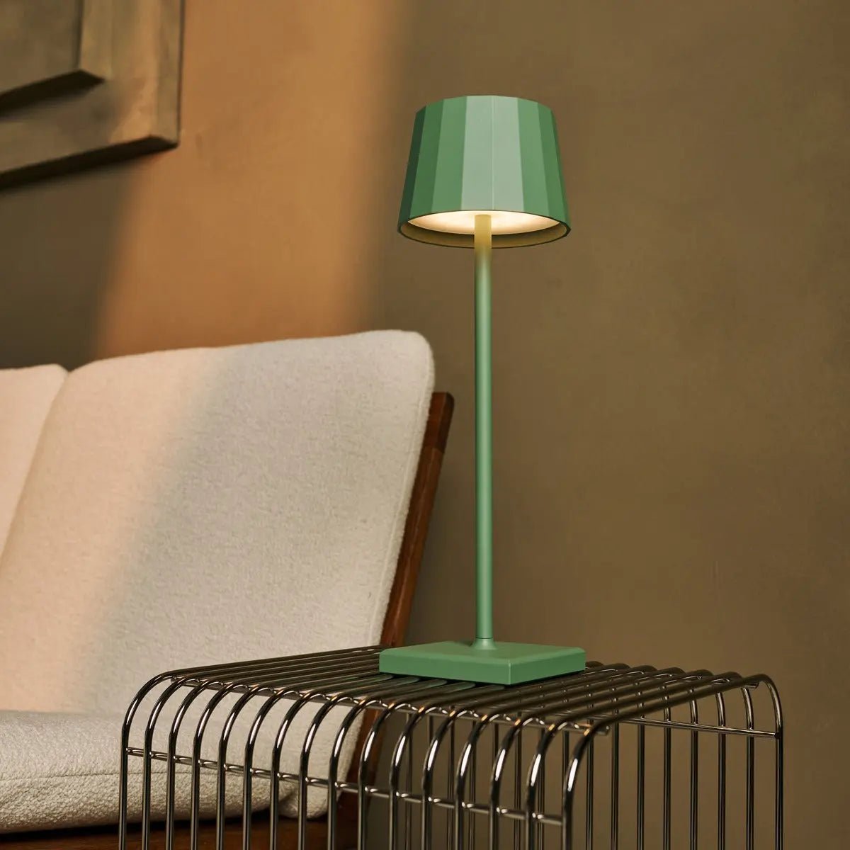 Wouter Sage Grøn genopladelig bordlampe